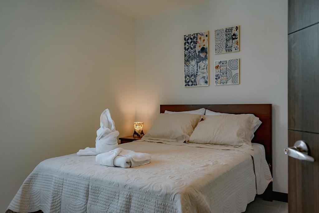 Three-Bedroom Apartment - Photo 18