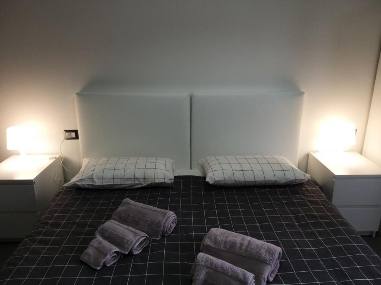 Double or Twin Room with Private Bathroom photo 2