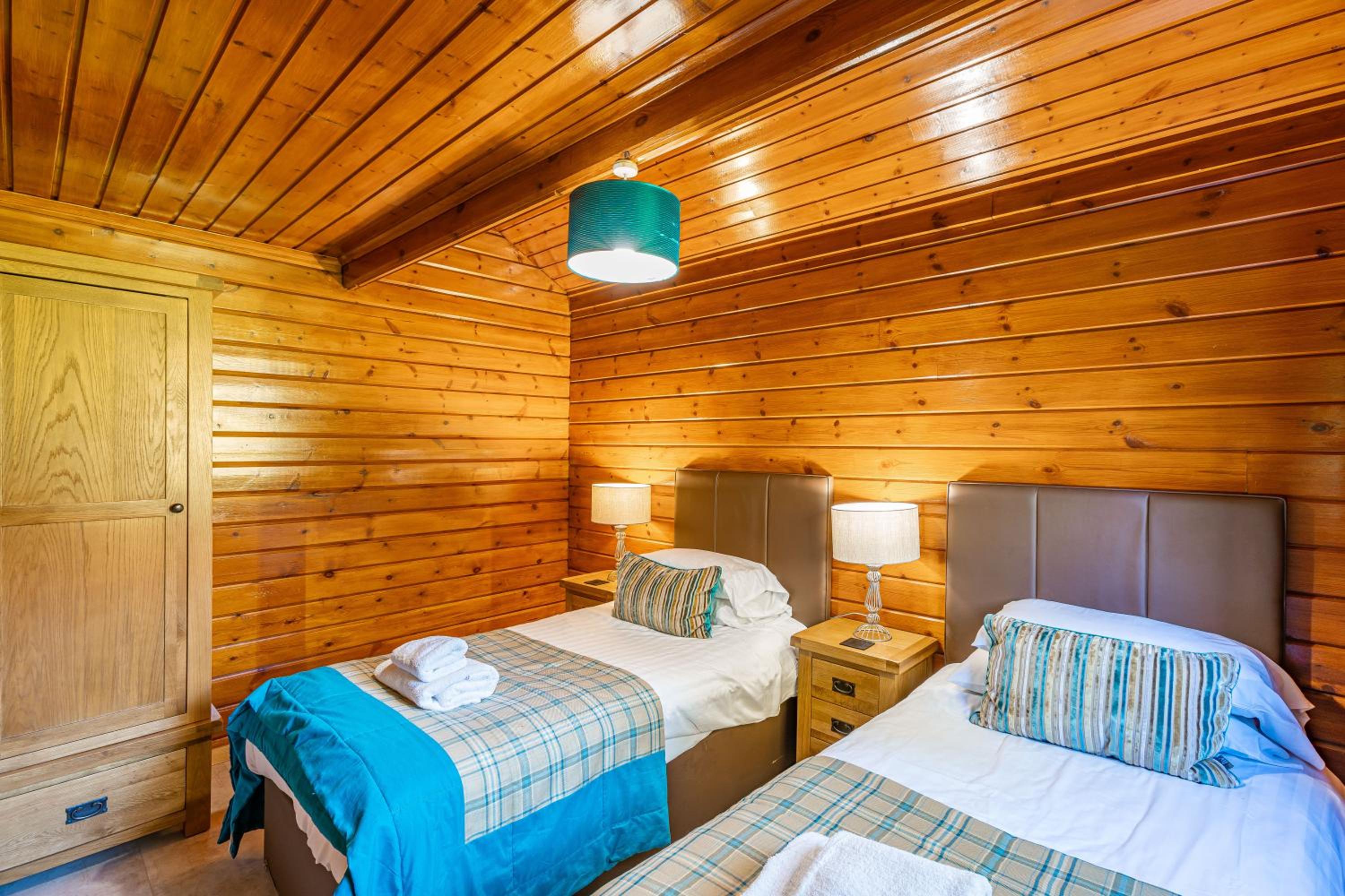Three-Bedroom Chalet photo 3