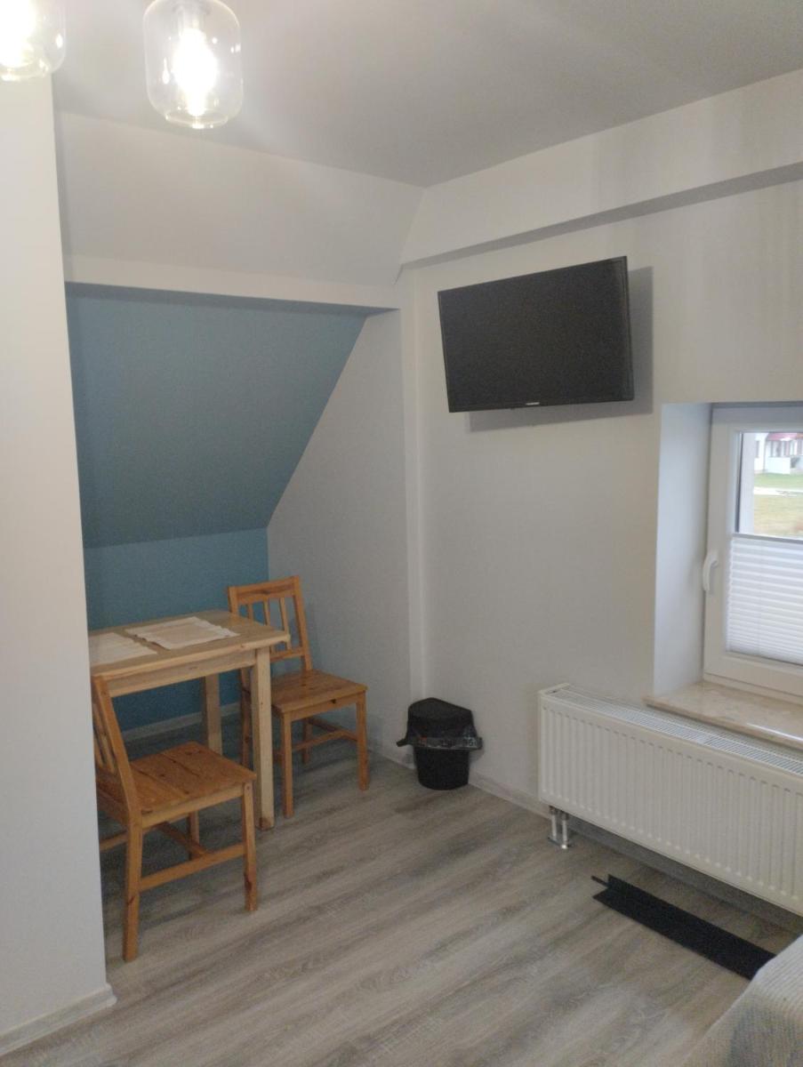 Double or Twin Room with Bathroom - Photo 5
