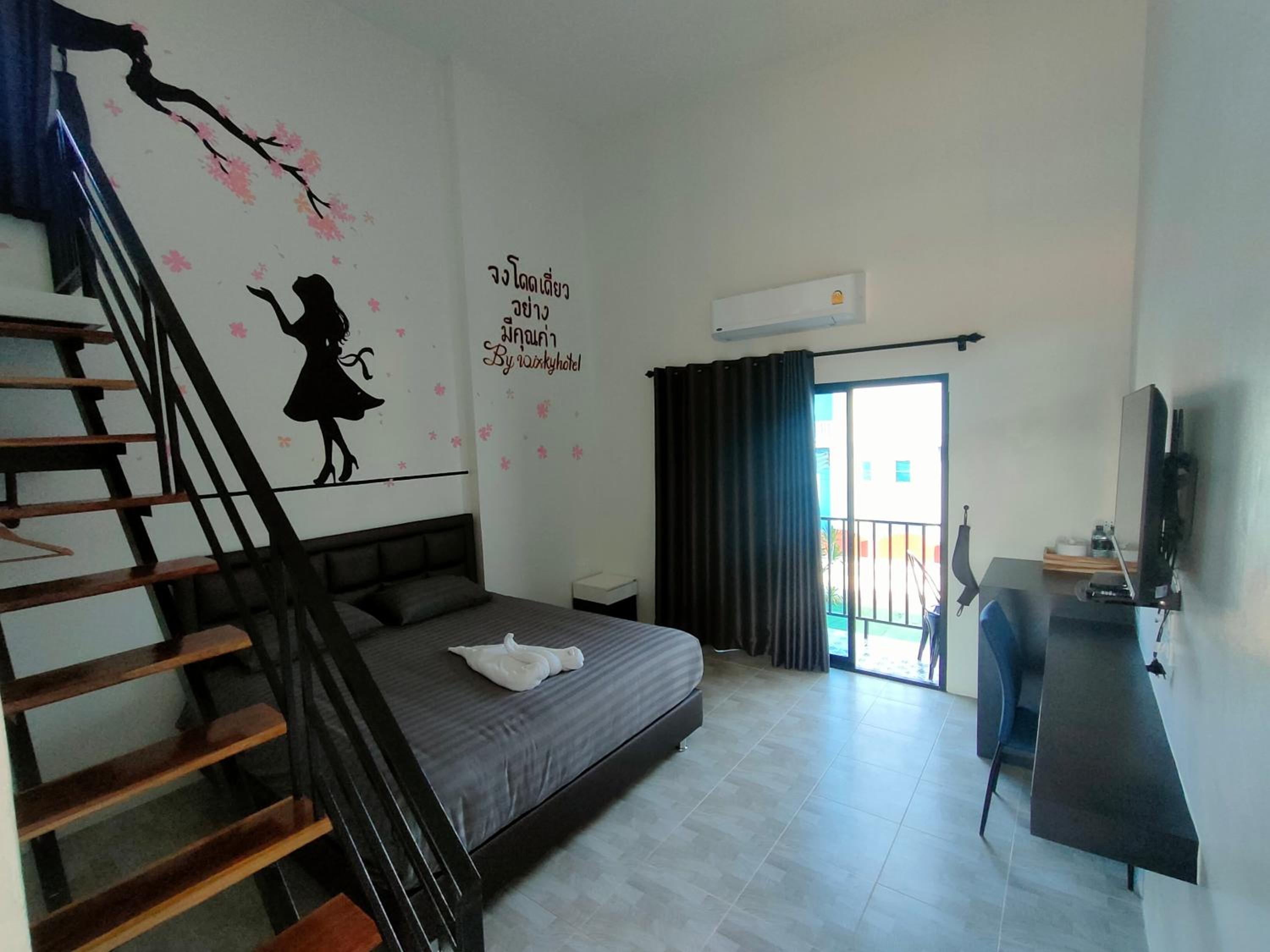 Deluxe Family Room - Photo 15