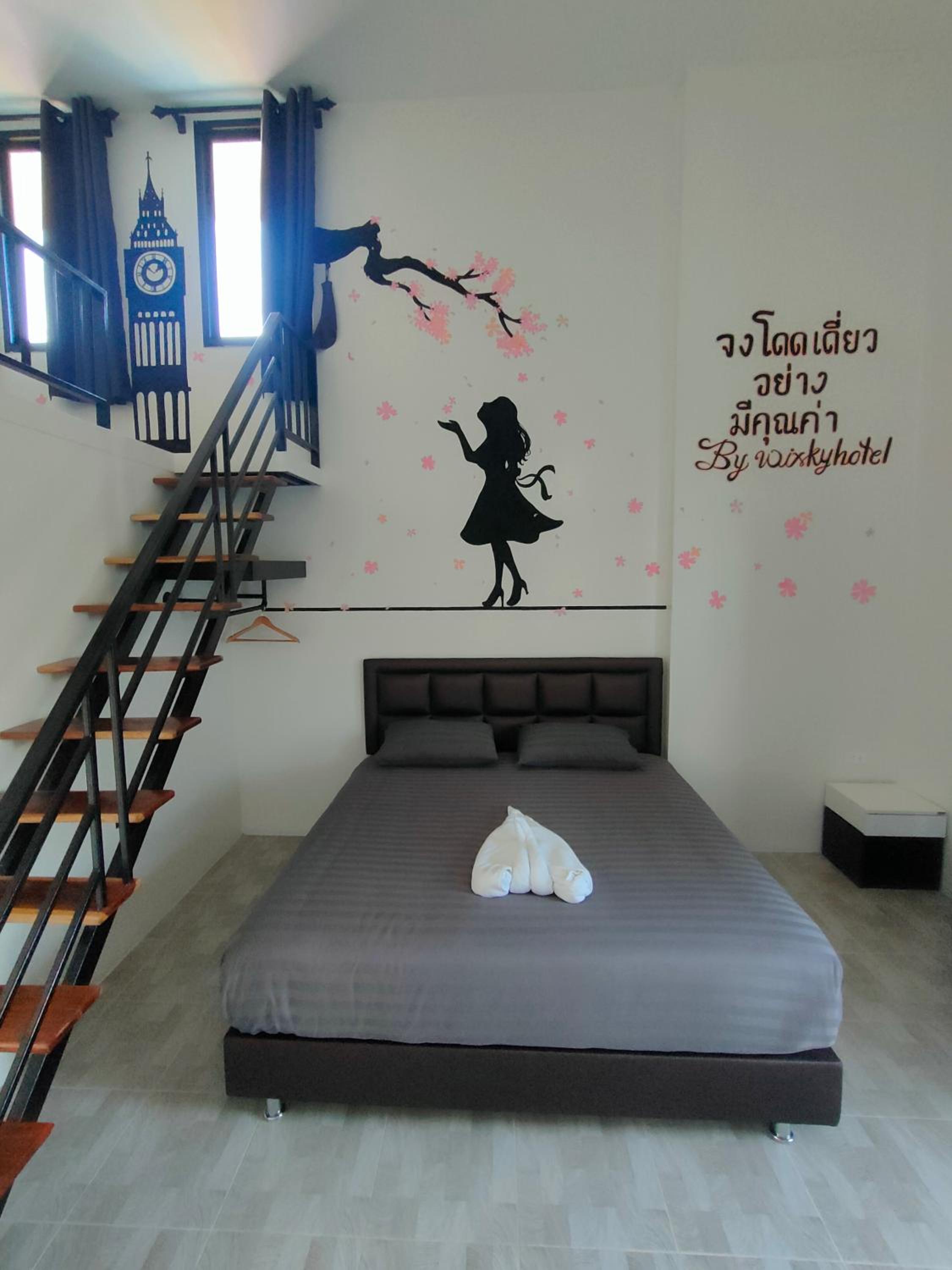 Deluxe Family Room - Photo 14