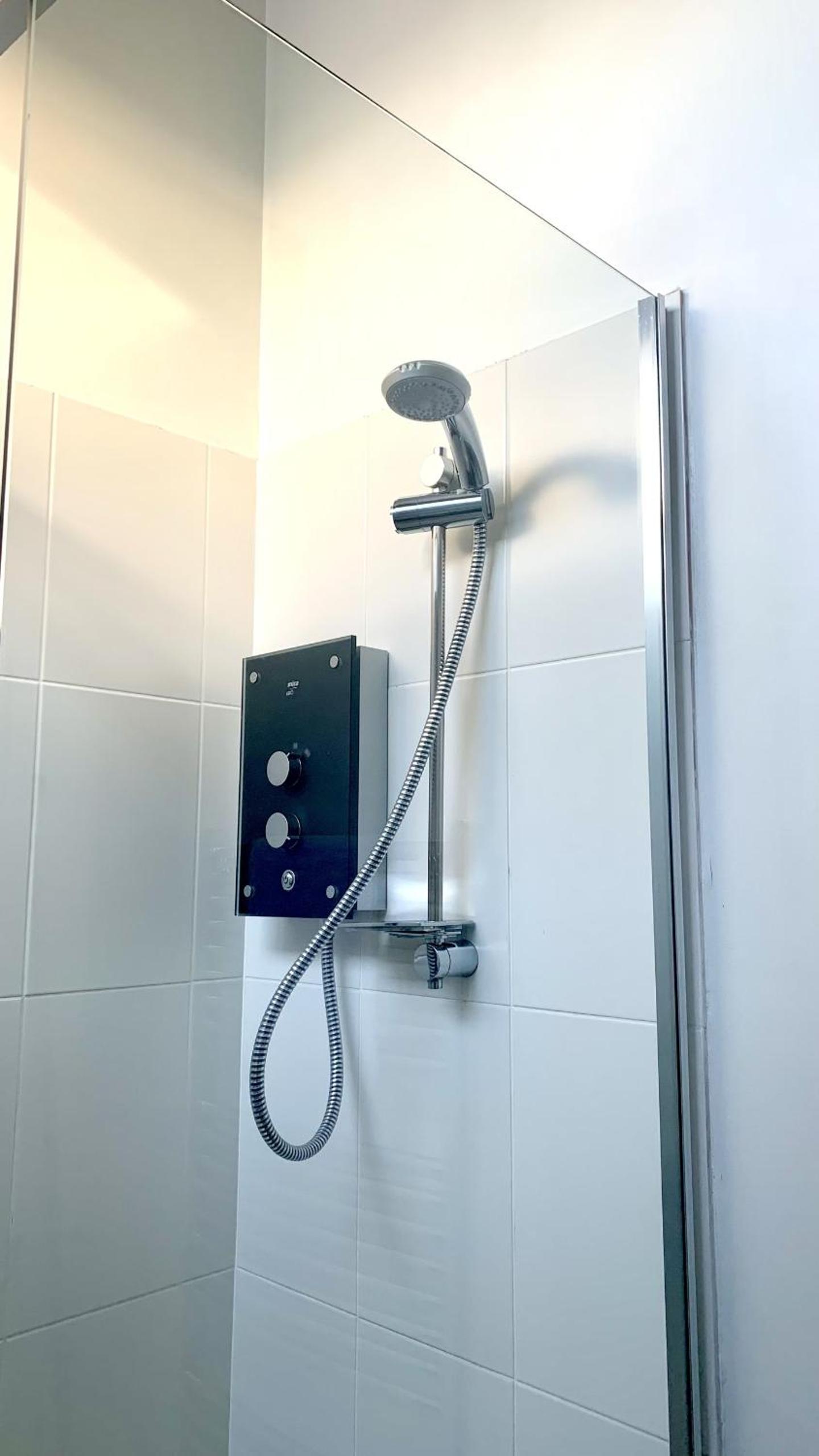Twin Room With Shower photo 3
