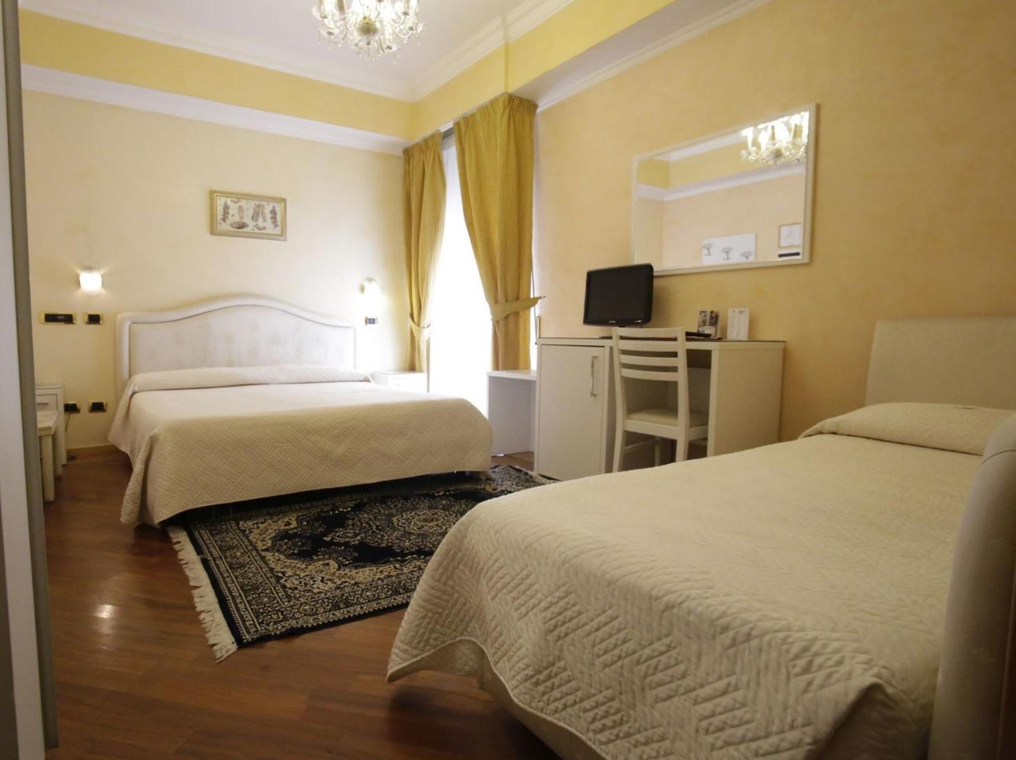 Triple Room - Photo 1