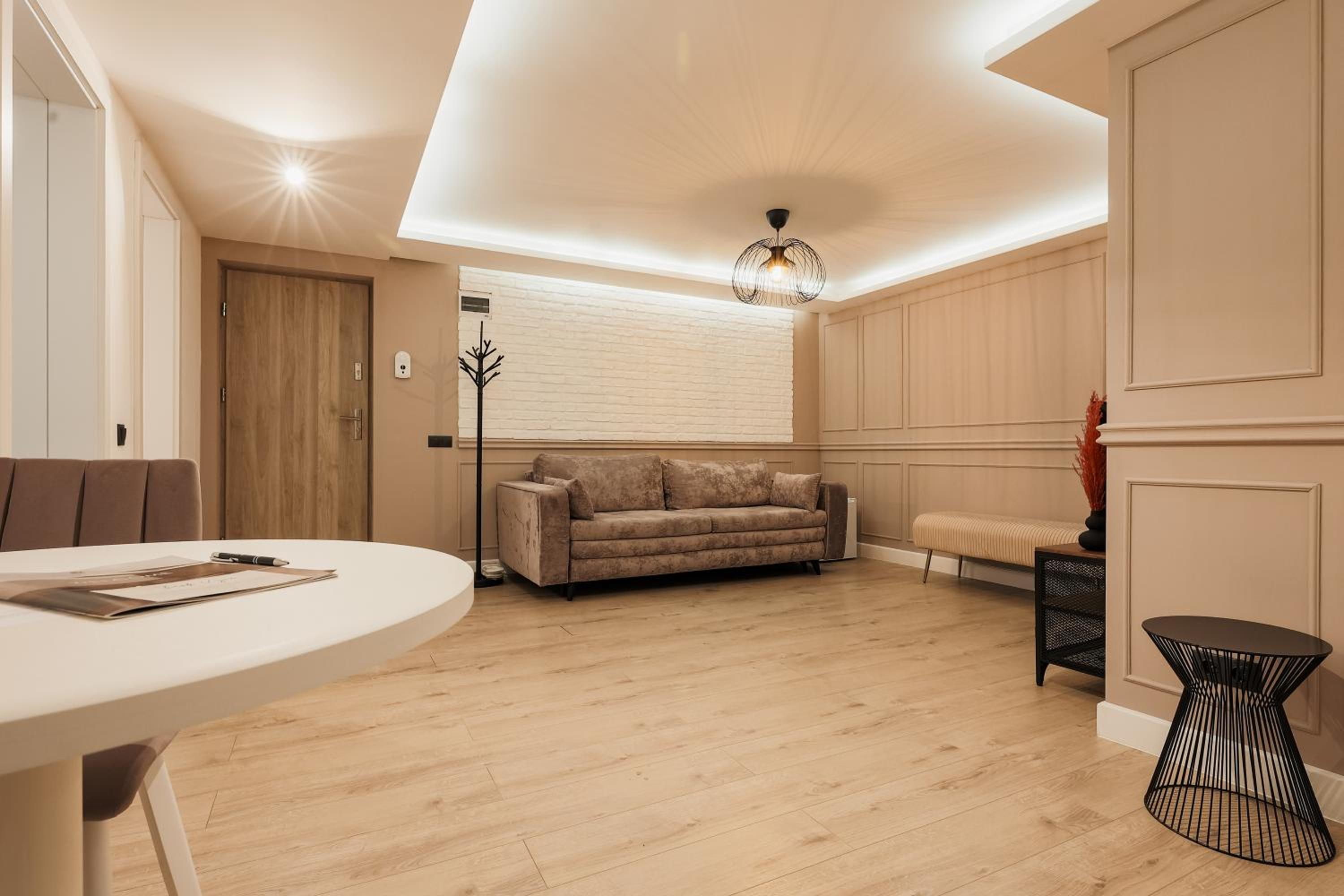 One Bedroom Apartment - Semi Basement
