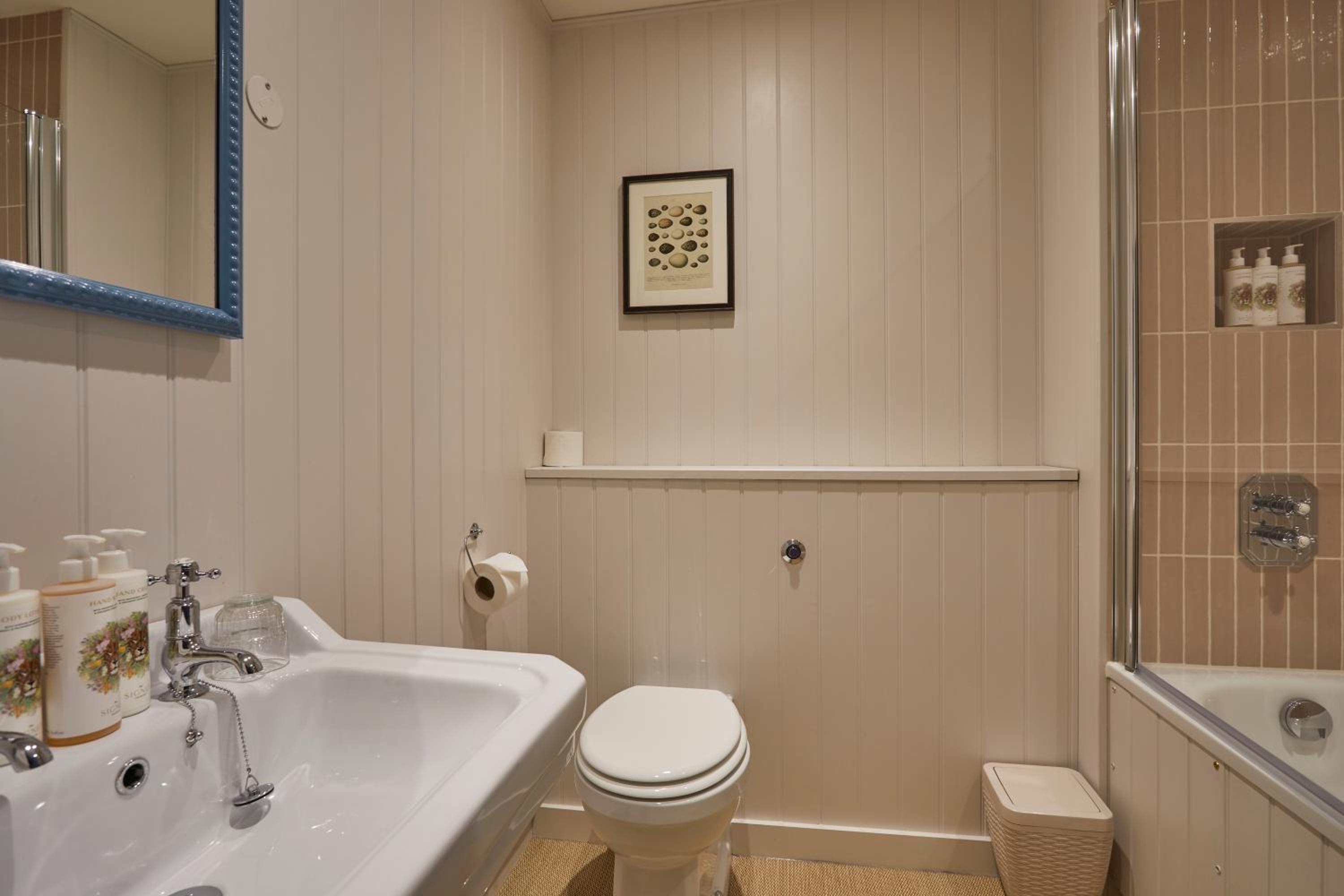 Heritage Room - Photo 4