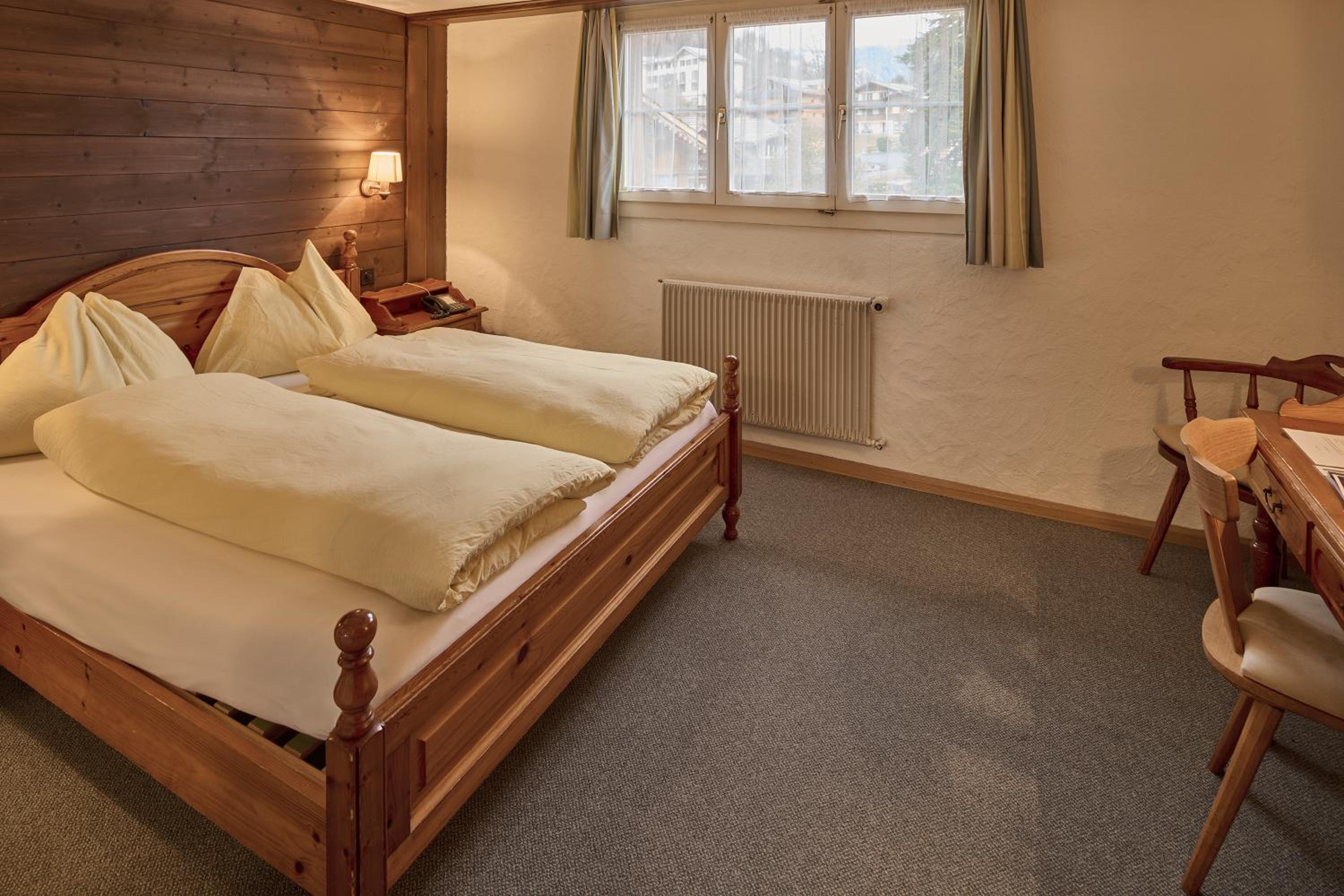 Standard Double or Twin Room - Photo 6