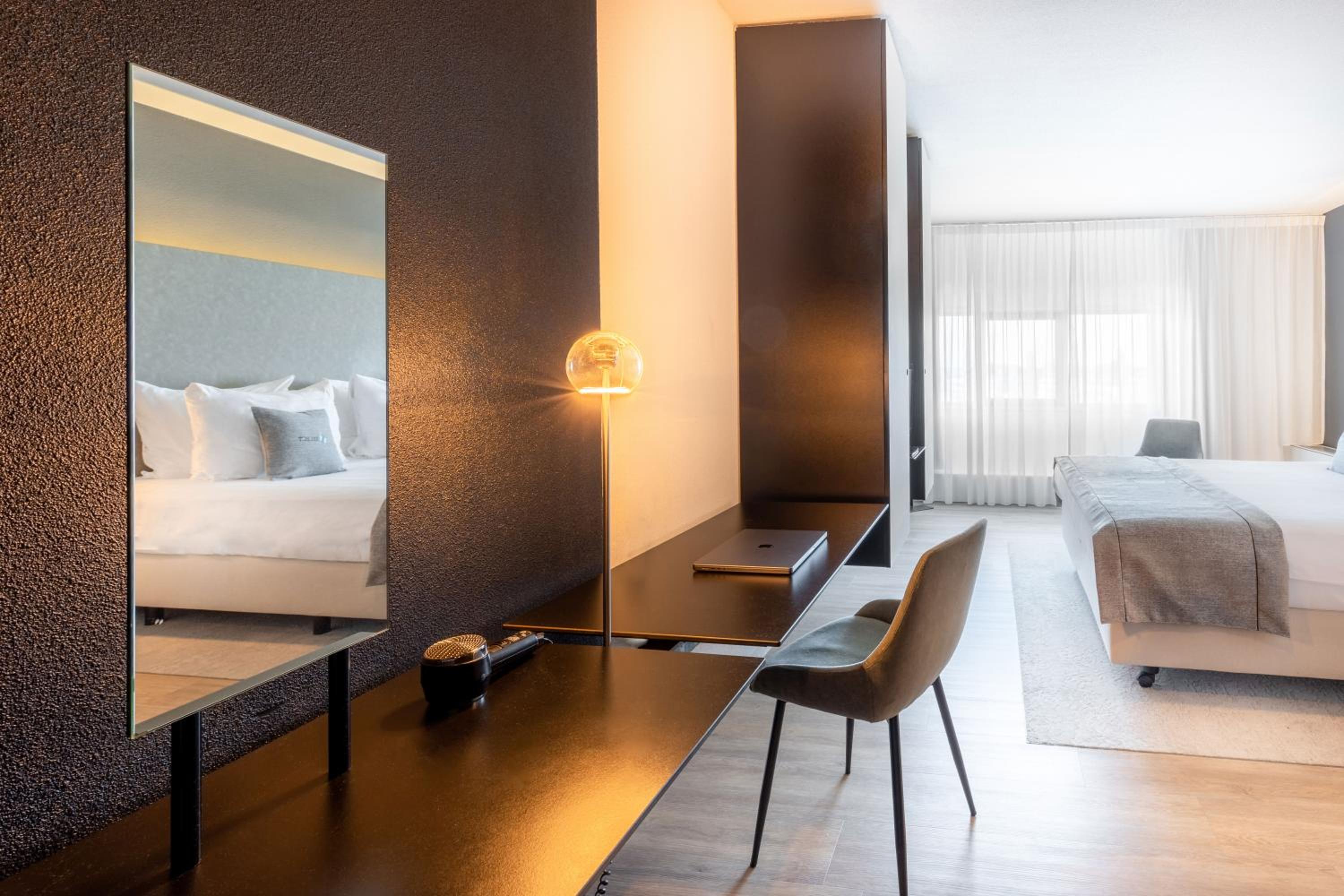 Standard Double Or Twin Room - Photo 7