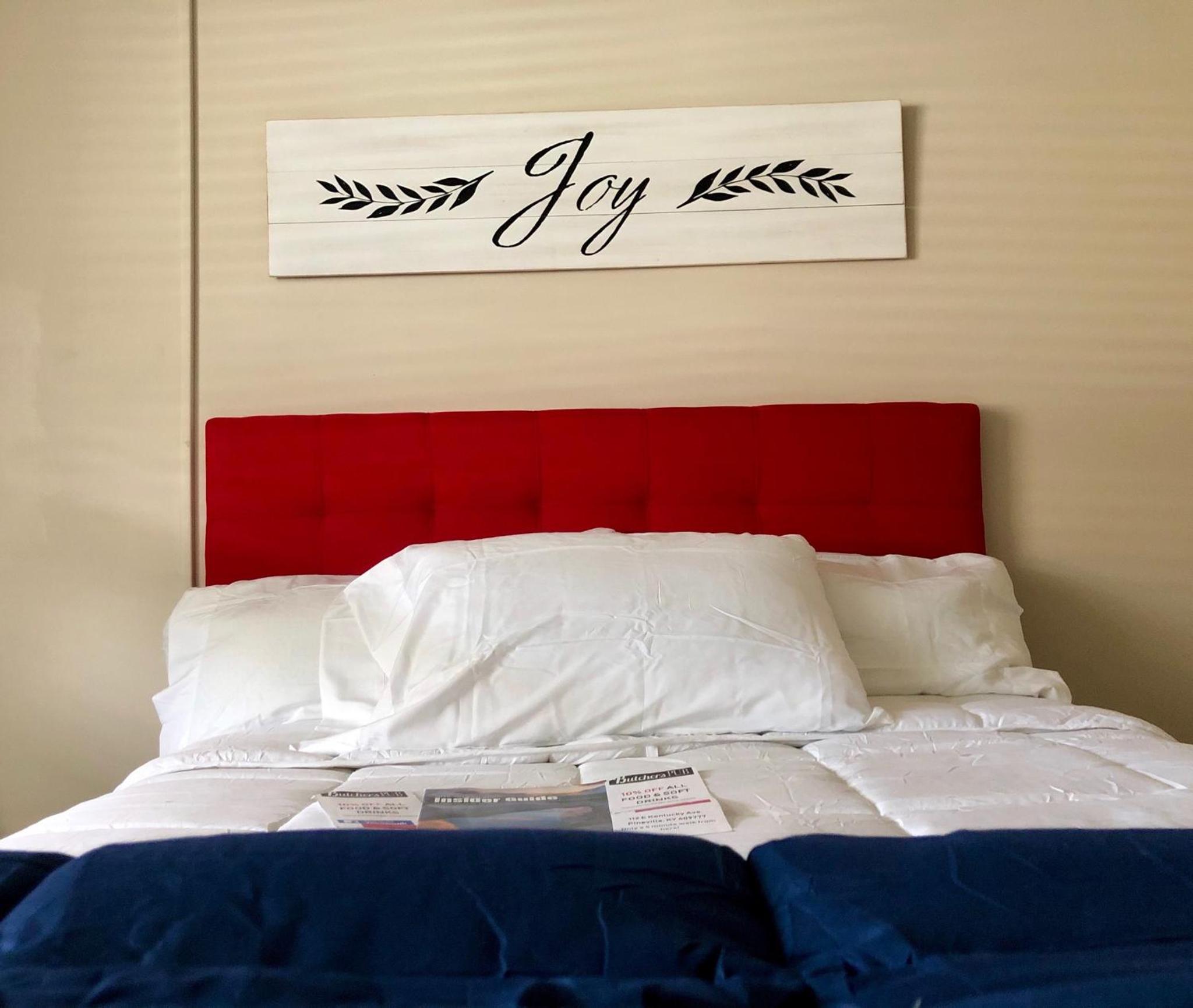 Deluxe Double Room (1 adult + 1 child) photo 1