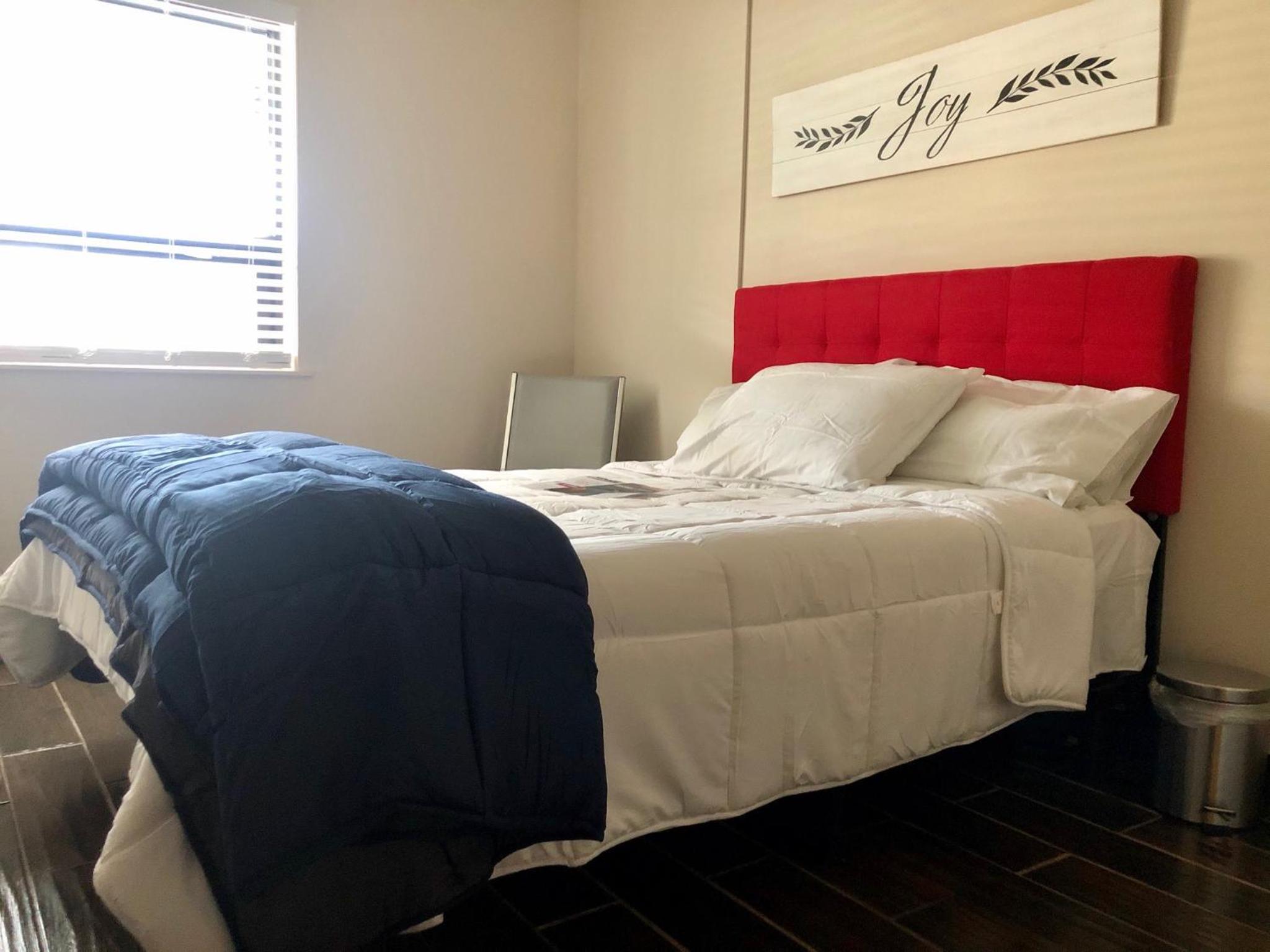 Deluxe Double Room (1 adult + 1 child) photo 2