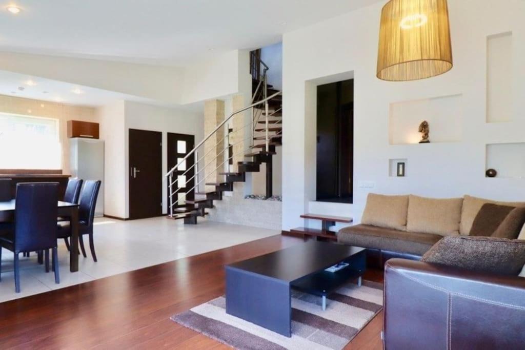 Three-Bedroom Villa photo 1