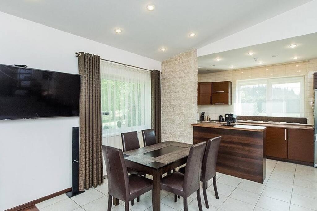 Three-Bedroom Villa photo 3