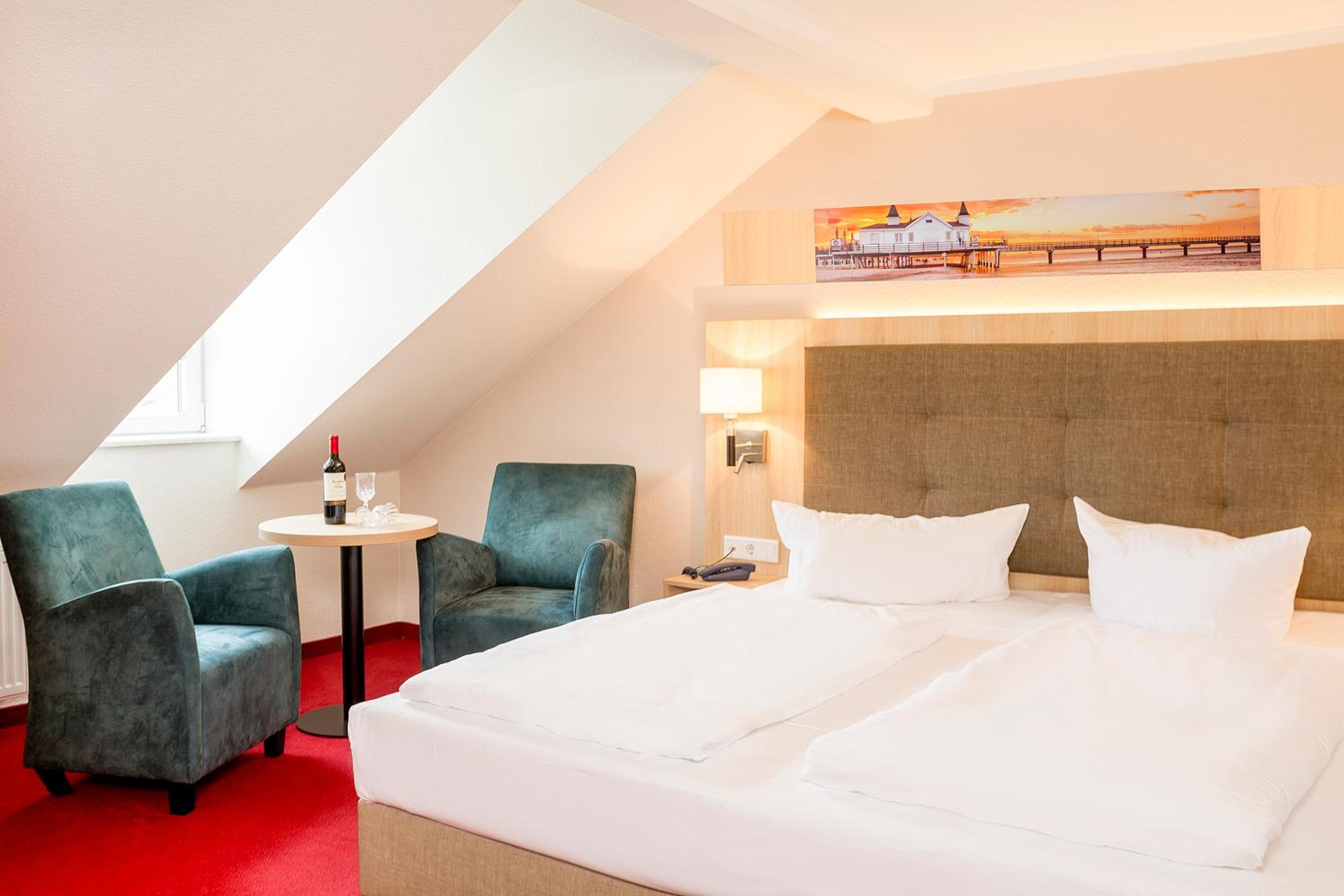 Standard  Double Room - Photo 21