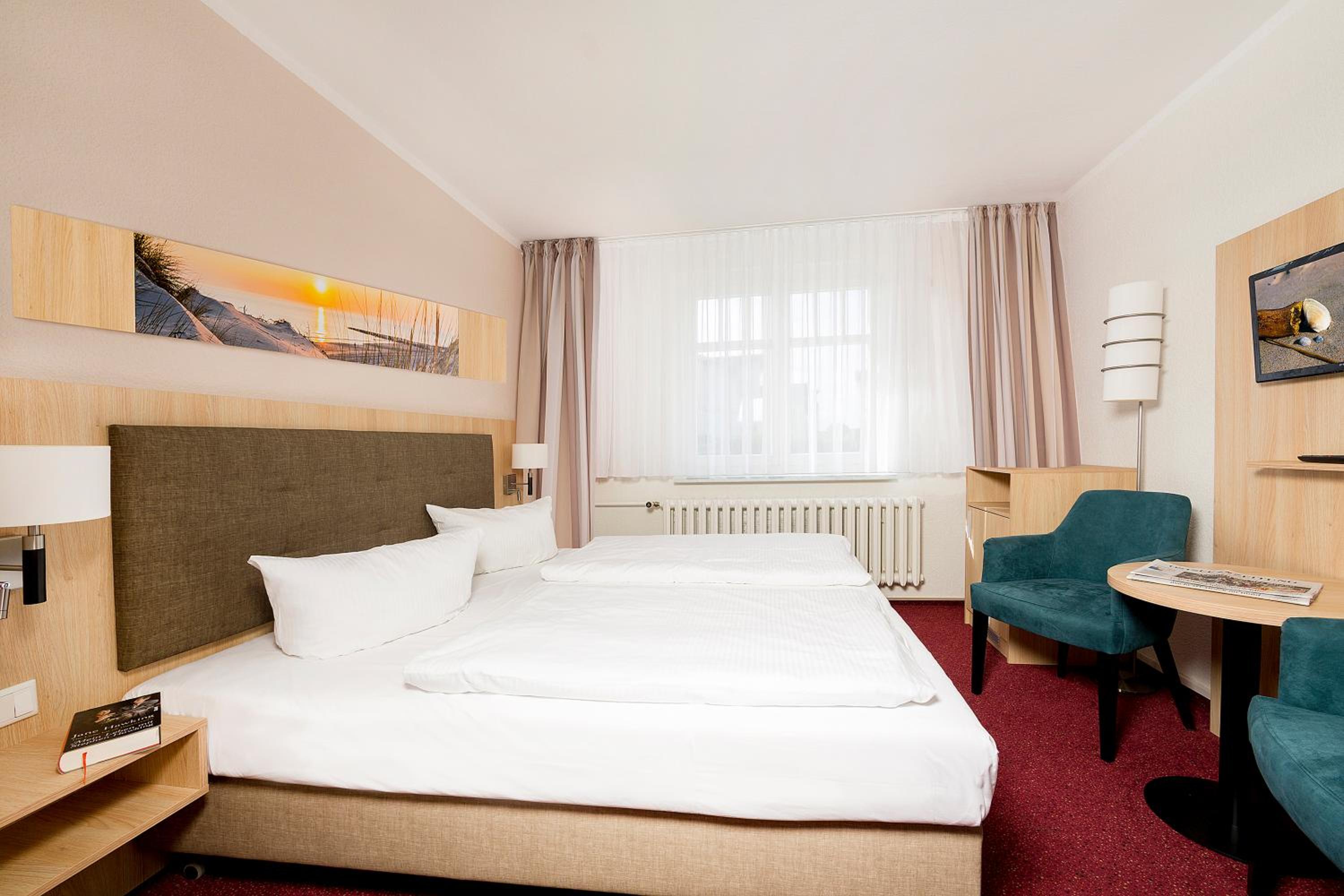 Special Offer - Double Room thumbnail 5