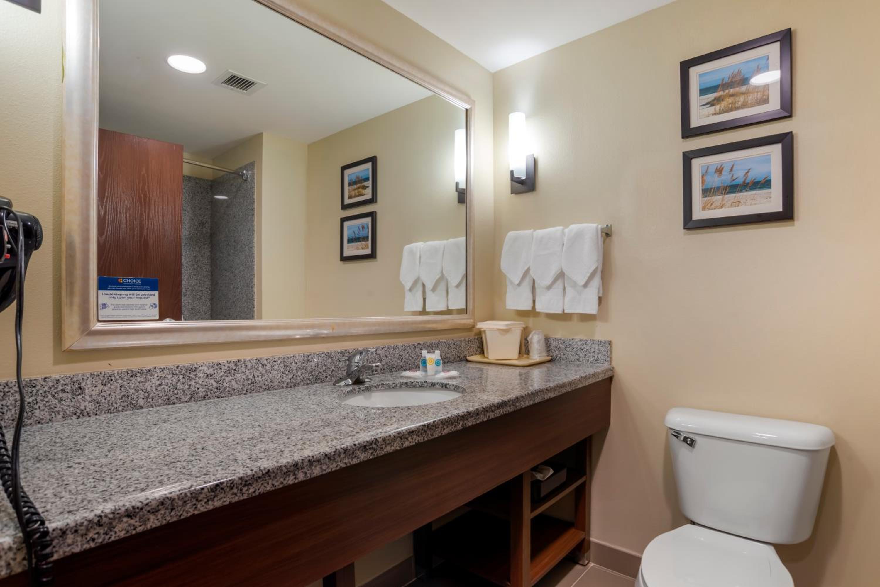King Suite - Photo 3