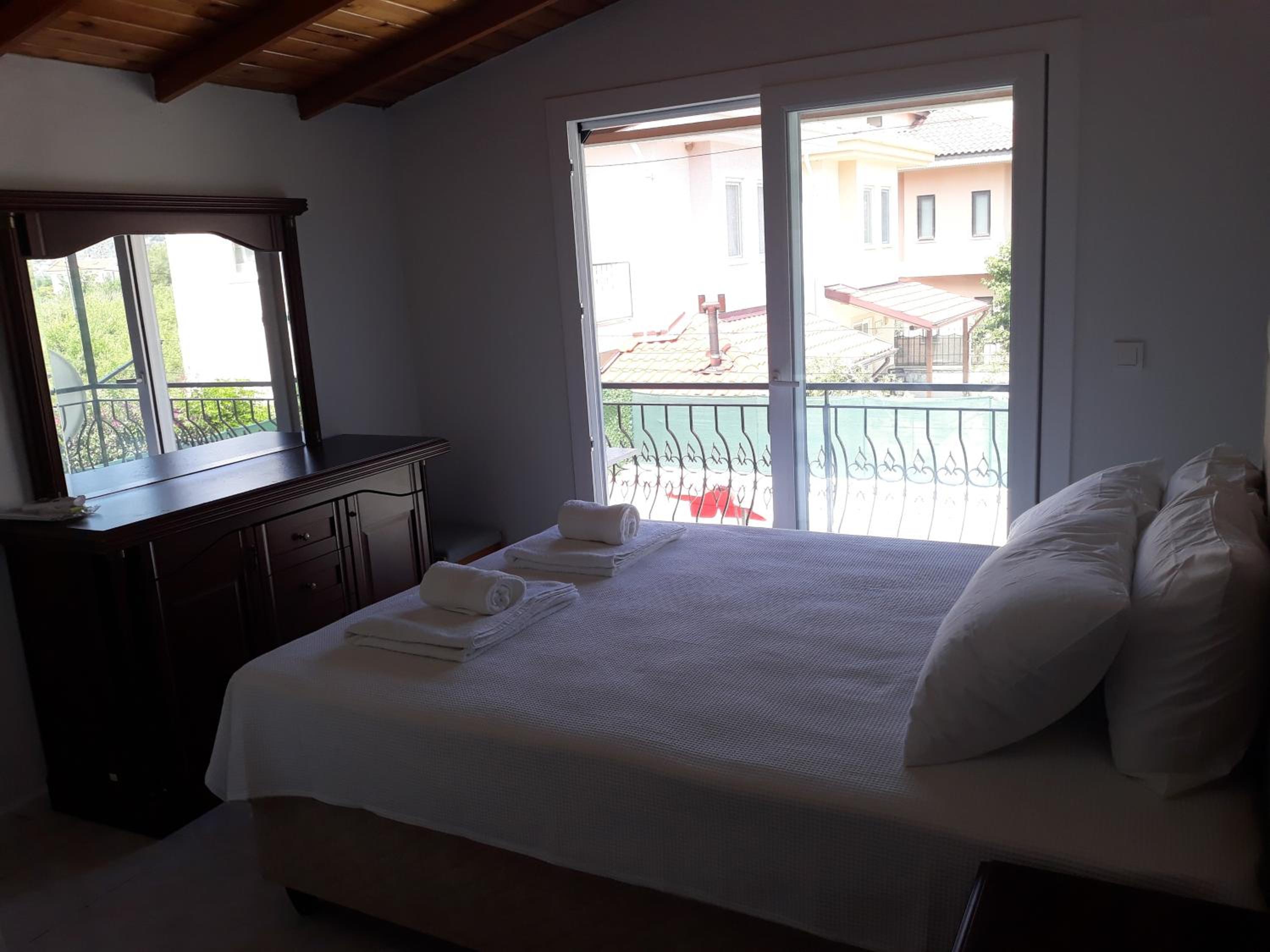 Villa with Private Pool photo 3