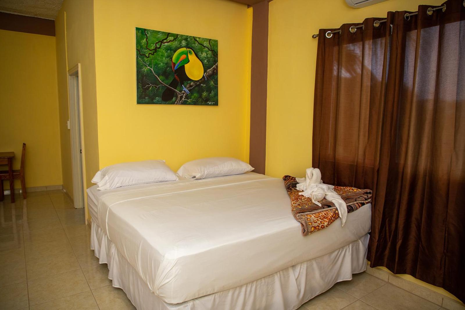 Deluxe King Room photo 2