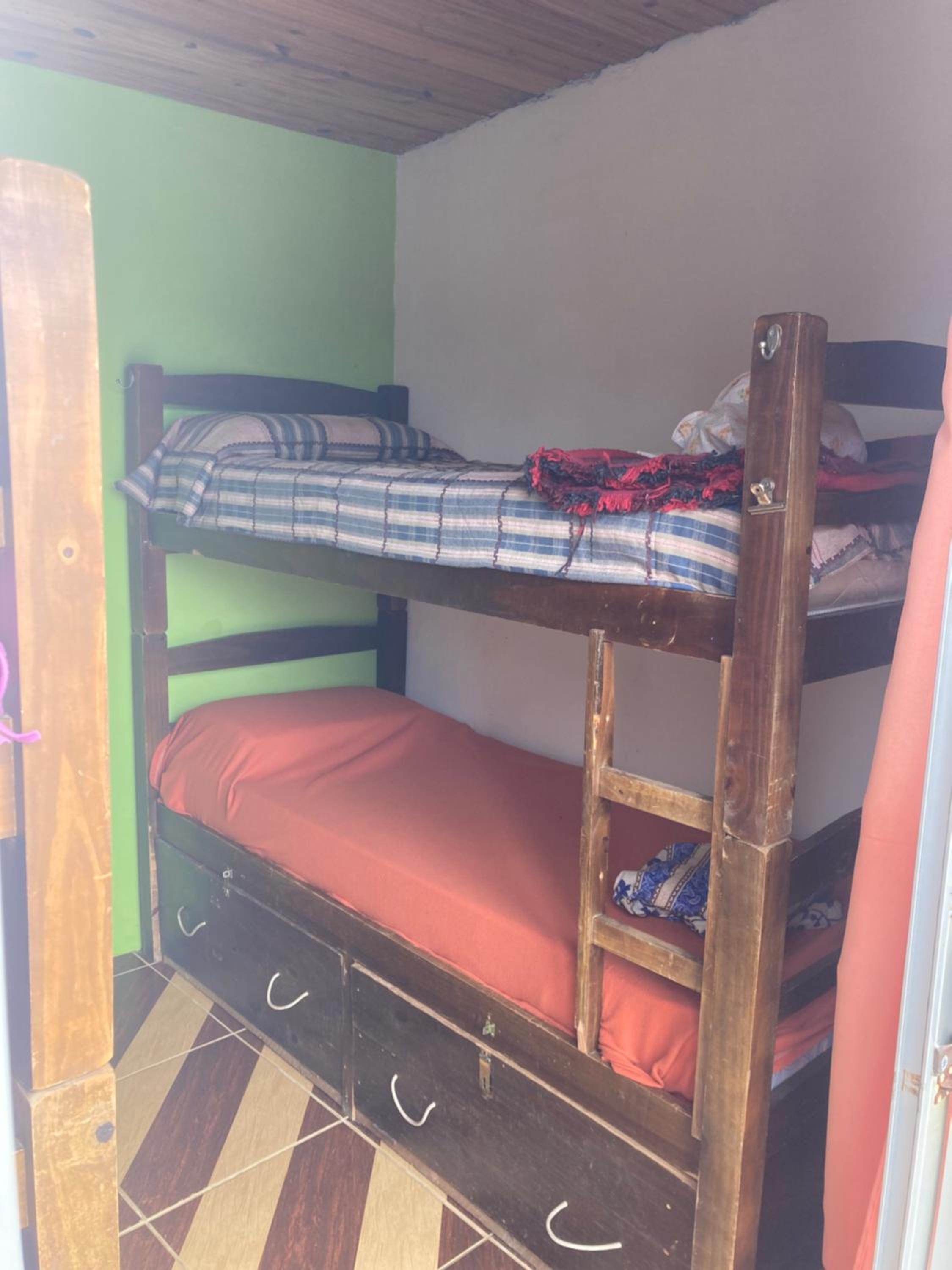 Bed in 4-Bed Dormitory Room photo 1
