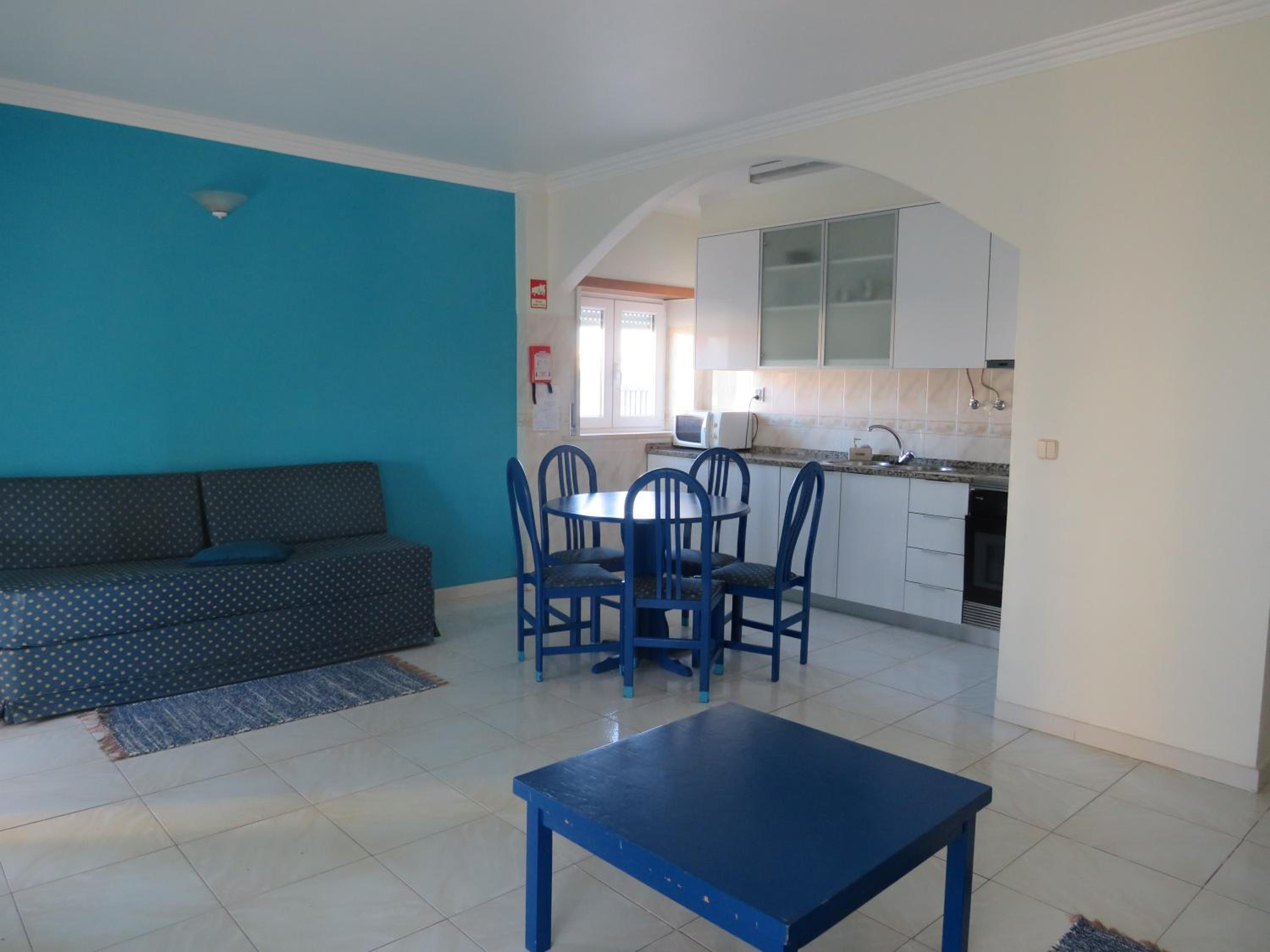 Two-Bedroom Apartment with Sea View - Photo 15