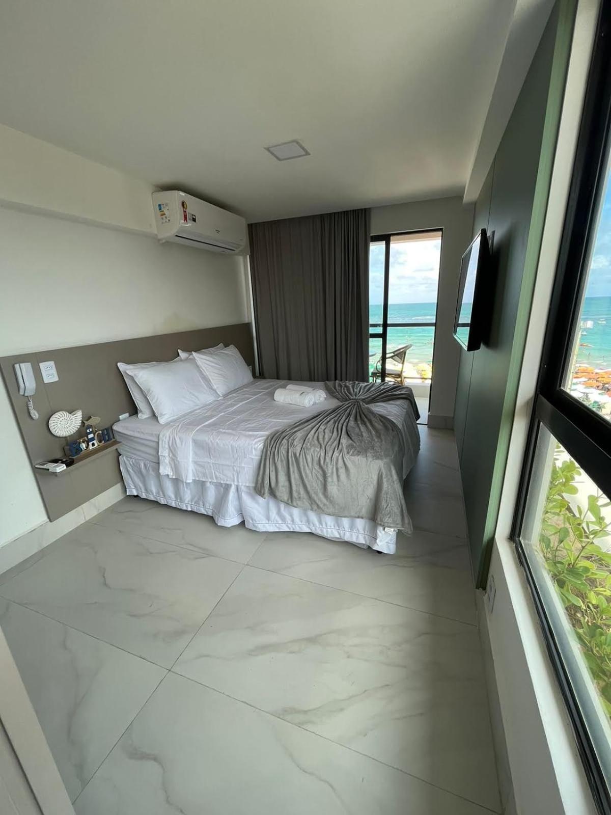 Studio Apartment with Sea View