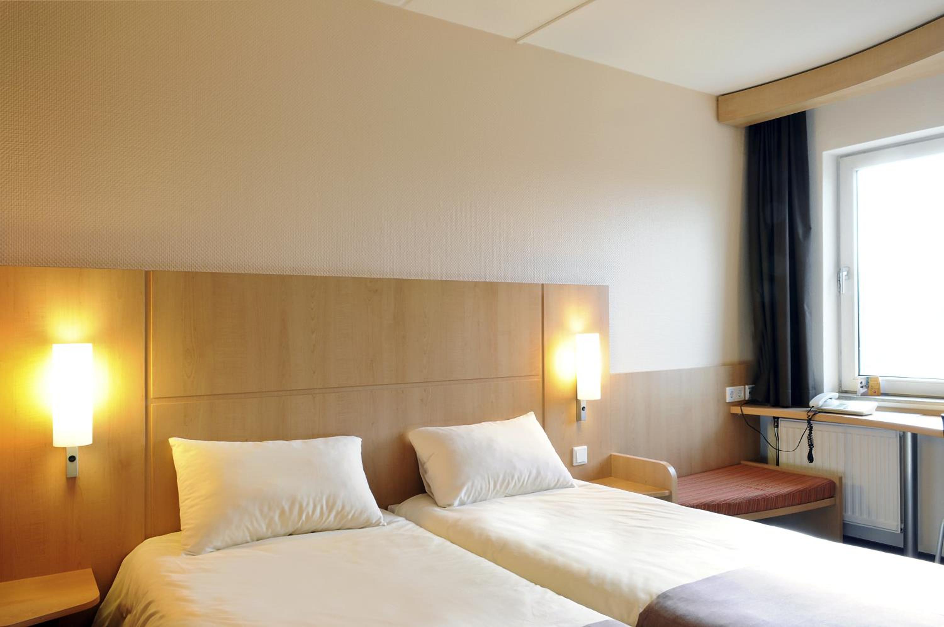 Double Room - Photo 6