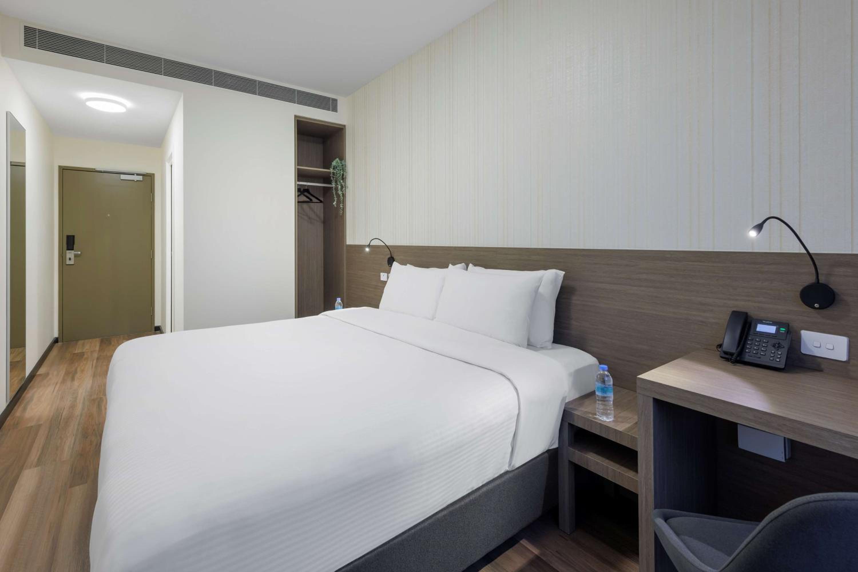 Executive King Room - Photo 3