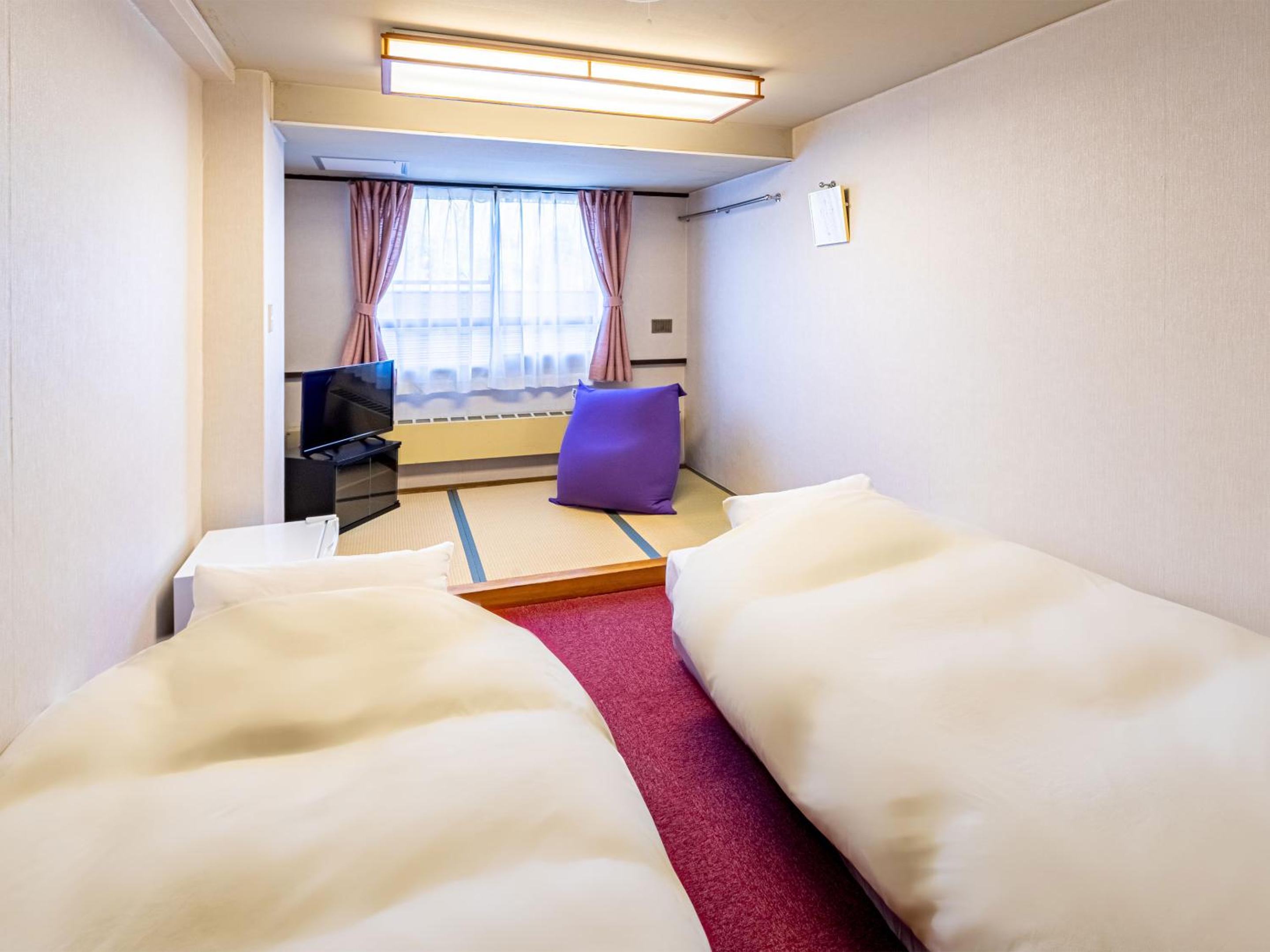 Twin Room with Shared Bathroom