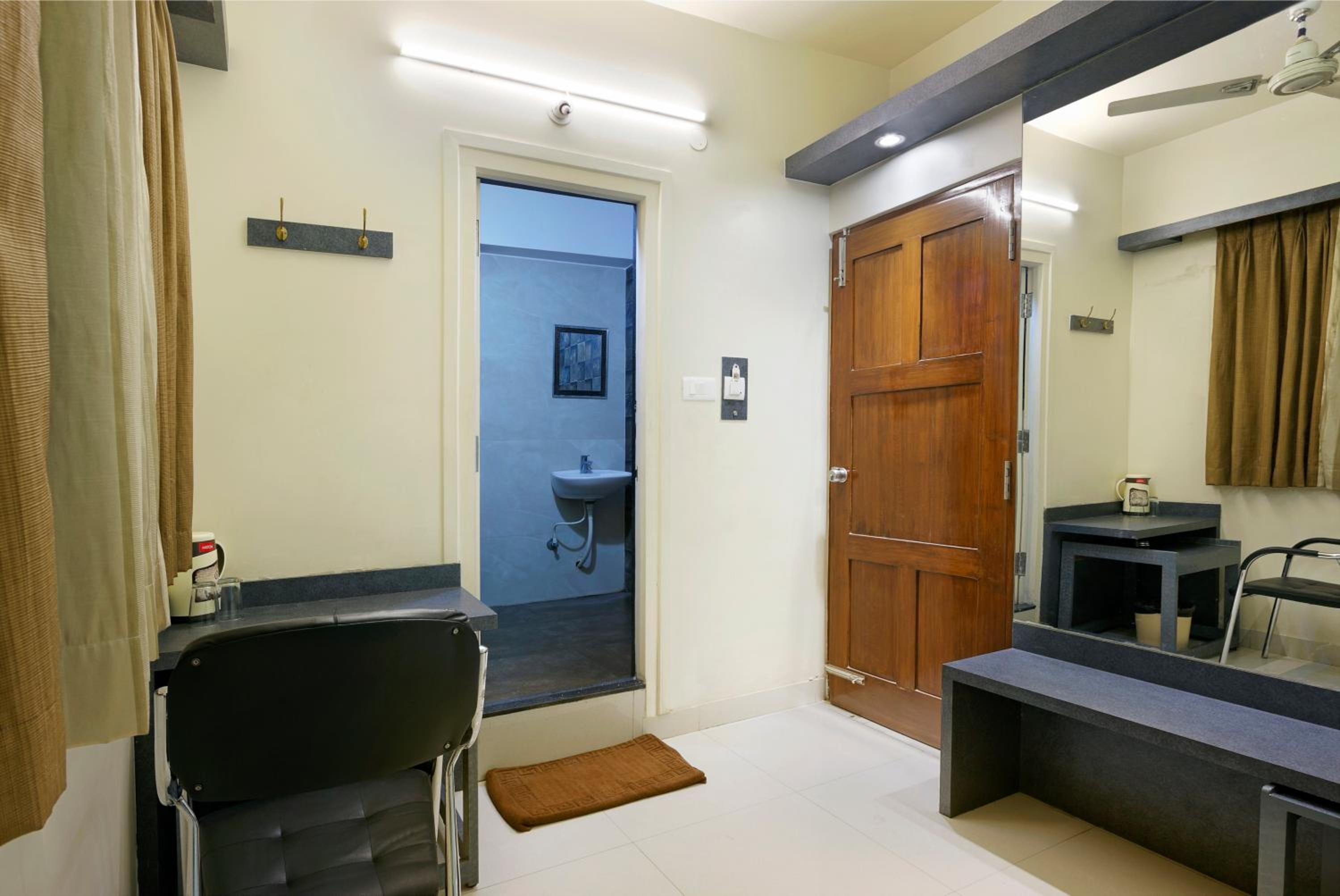 Deluxe Triple Room photo 3