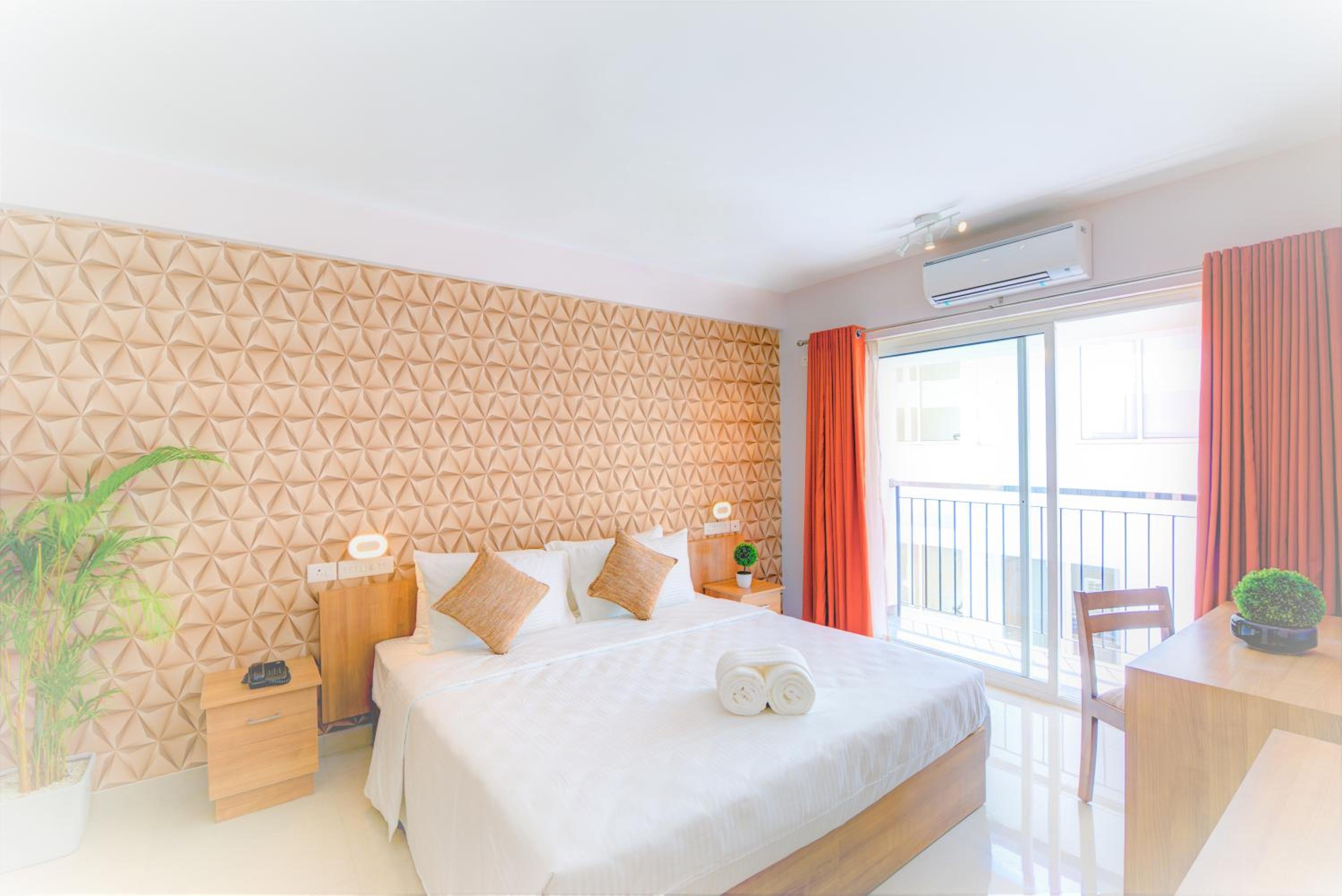 Standard King Room