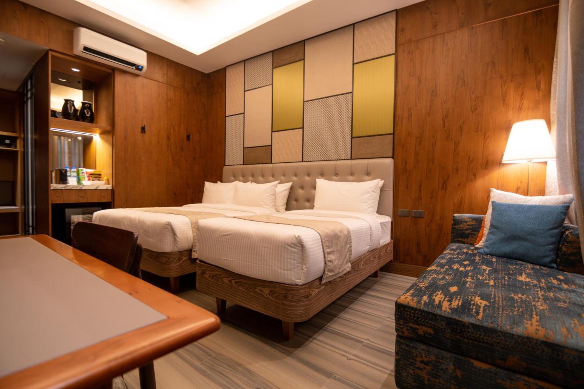 Deluxe Family Room - Photo 4
