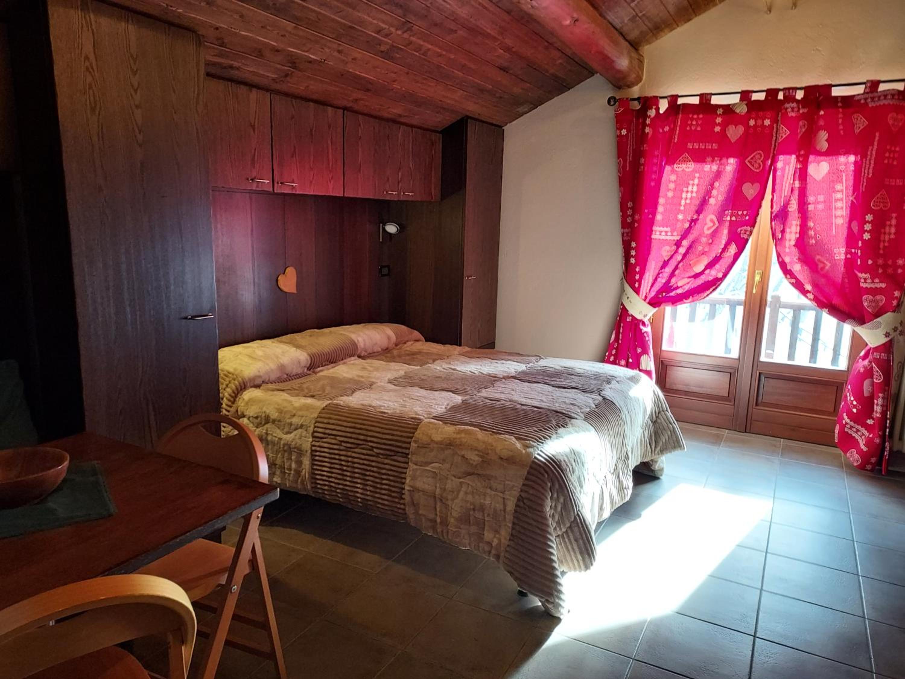 Double Room with Private Bathroom photo 2