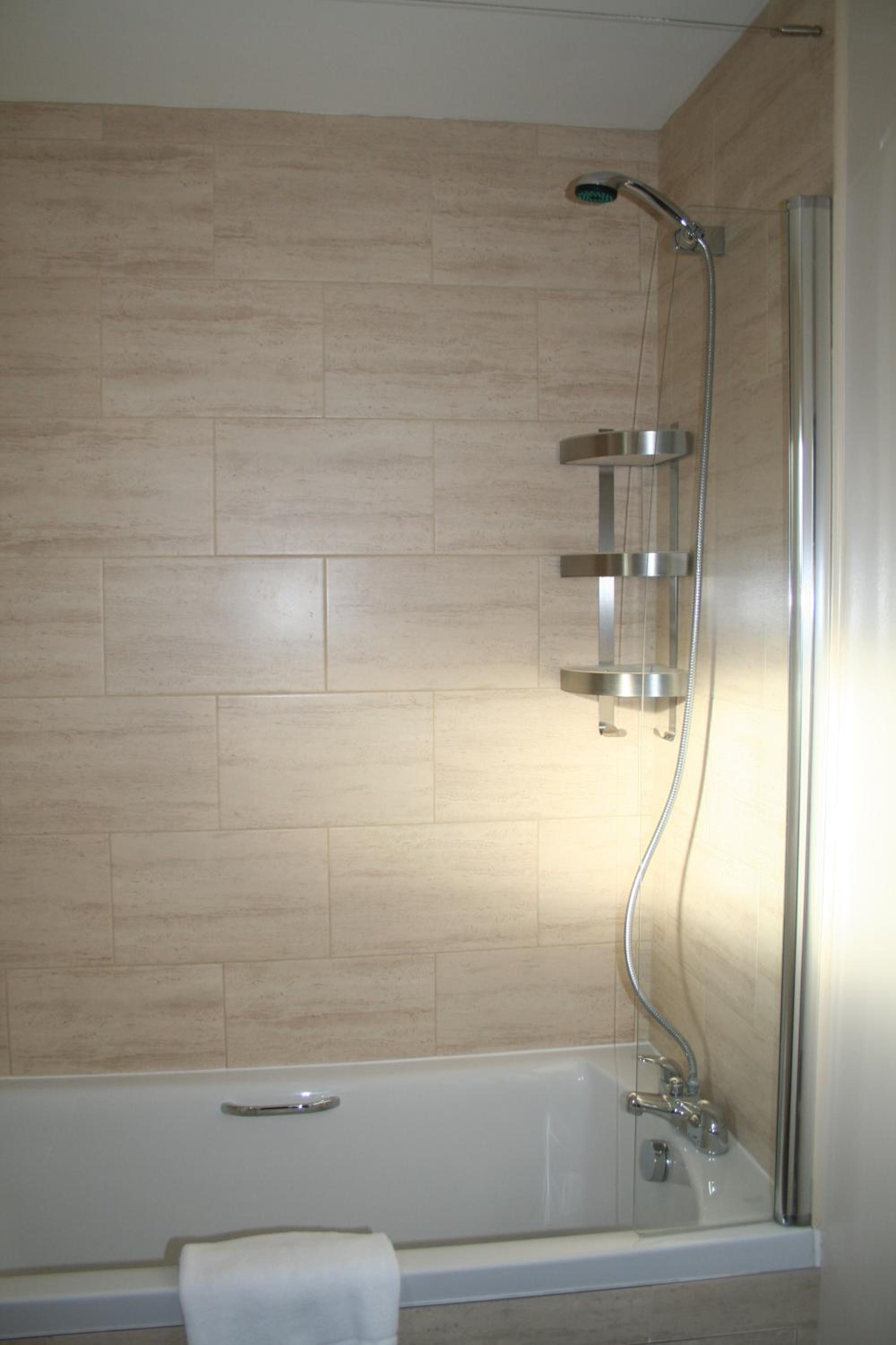 Family Room - Photo 7