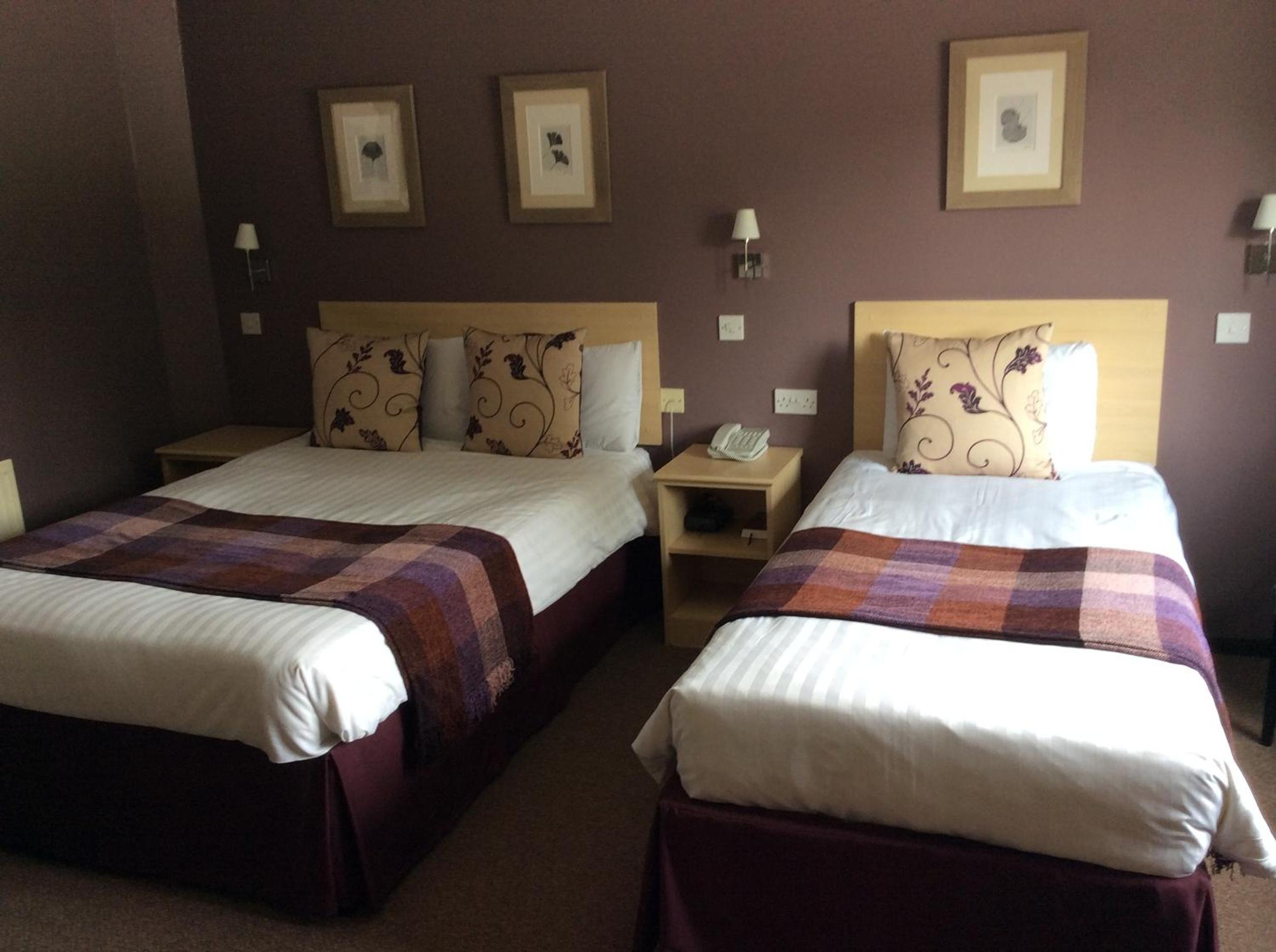 Twin Room - Photo 1