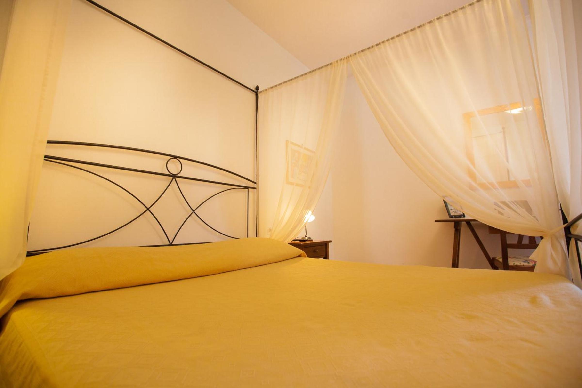 Superior King Room photo 1