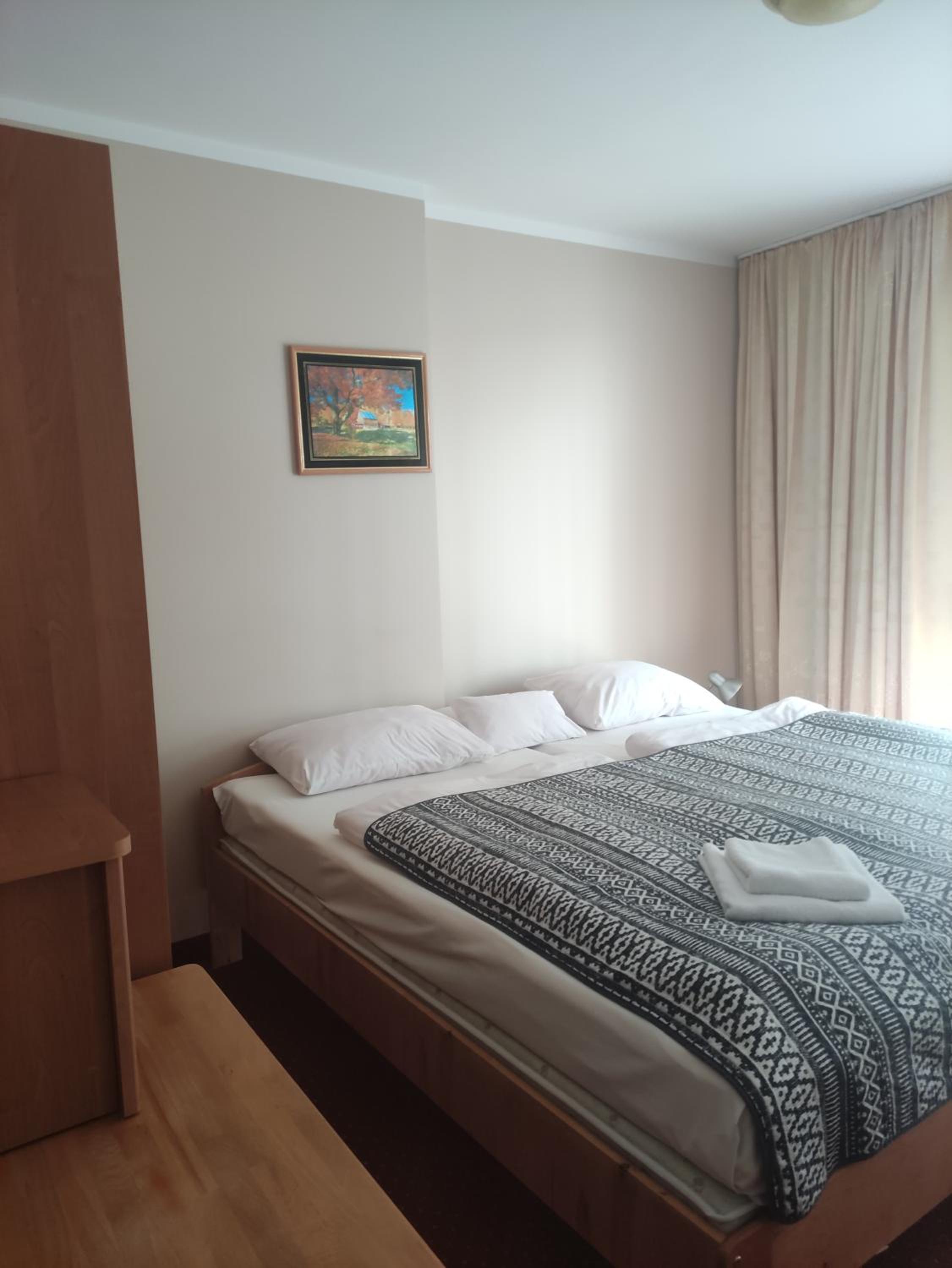 Deluxe Double Room with Balcony - Photo 7