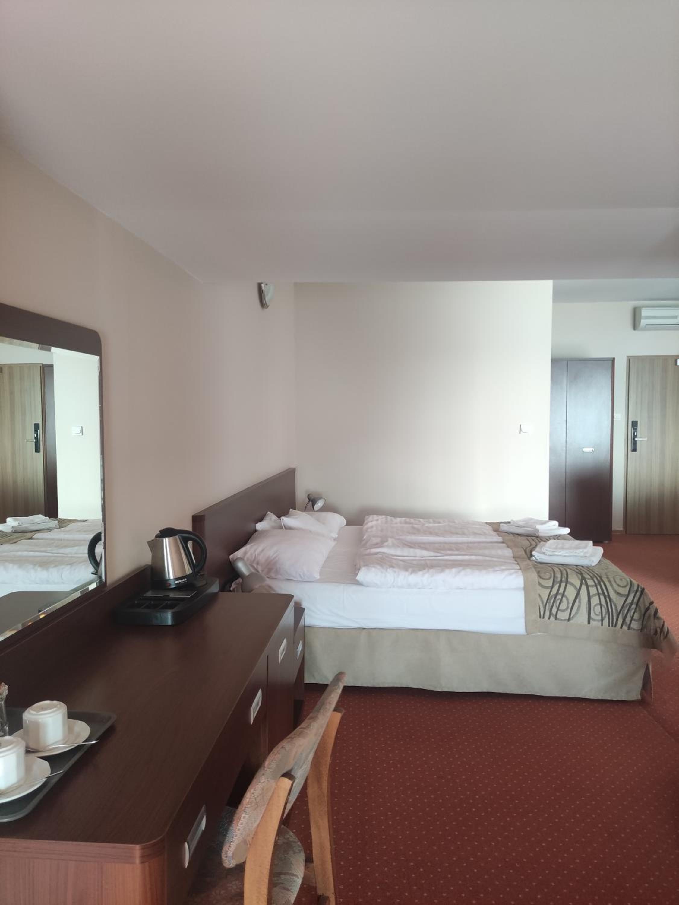 Superior King Room - Photo 4