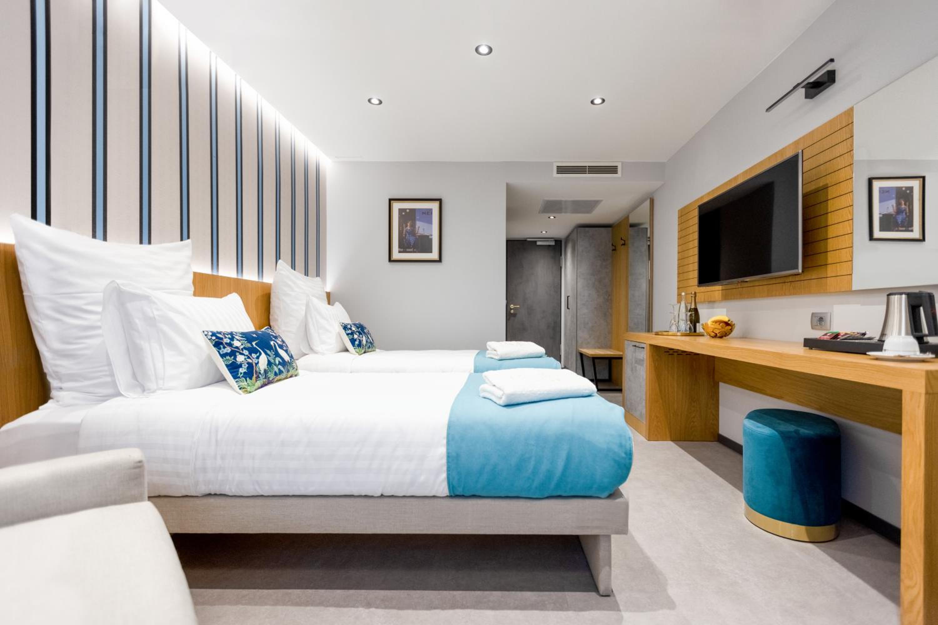 Deluxe Double or Twin Room