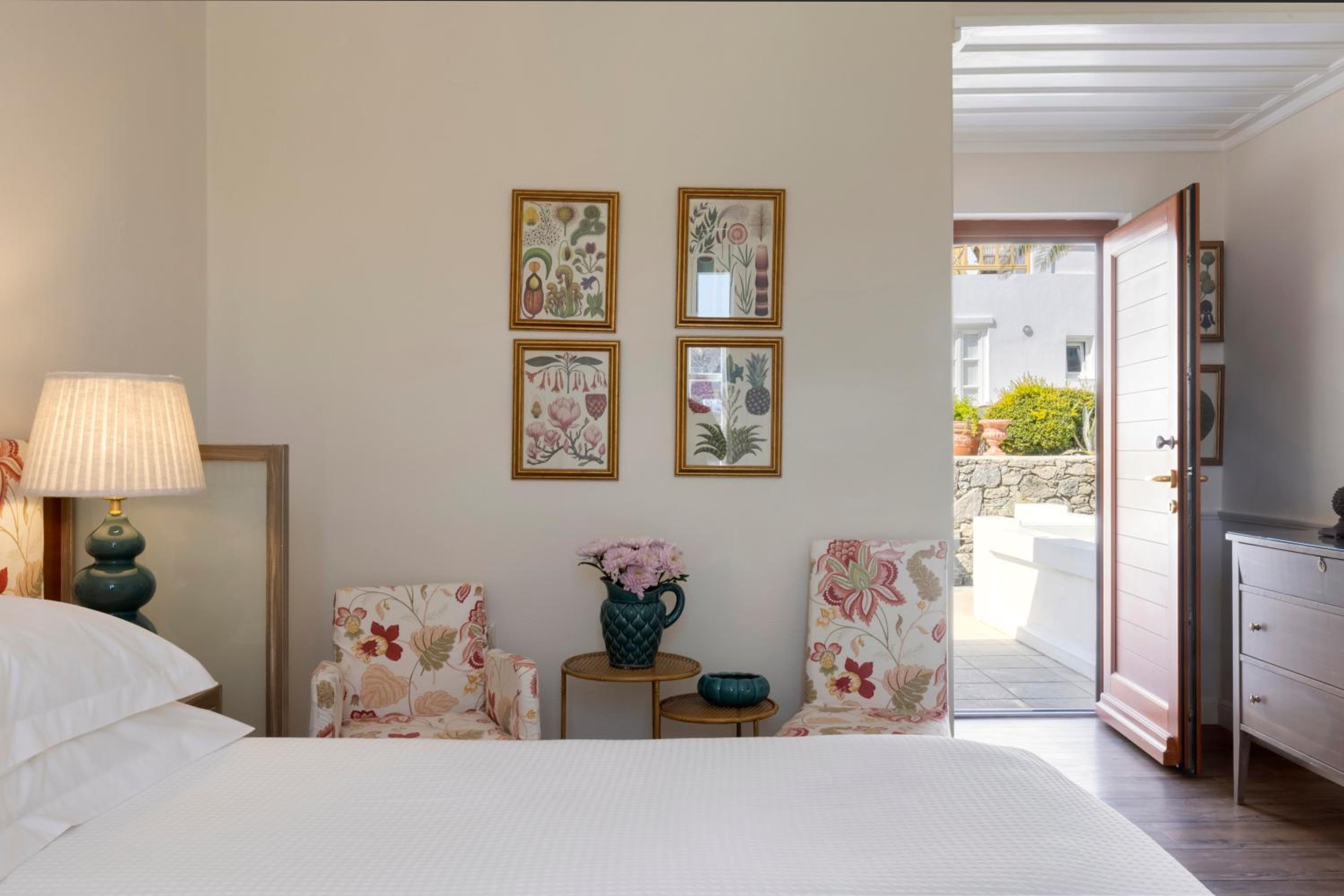 Twin Room with Sea View - Photo 16