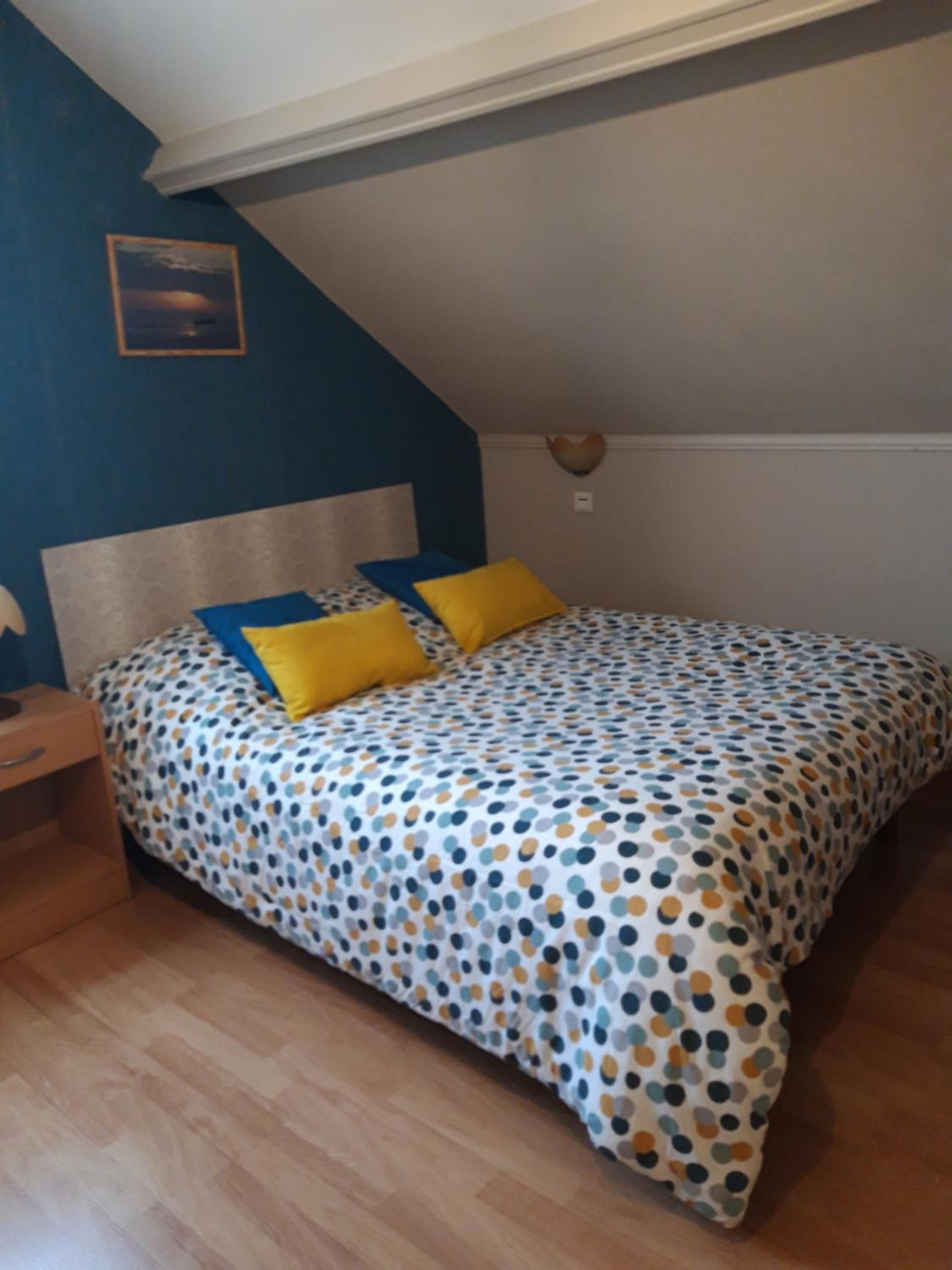 Standard Double Room with Shared Bathroom photo 1