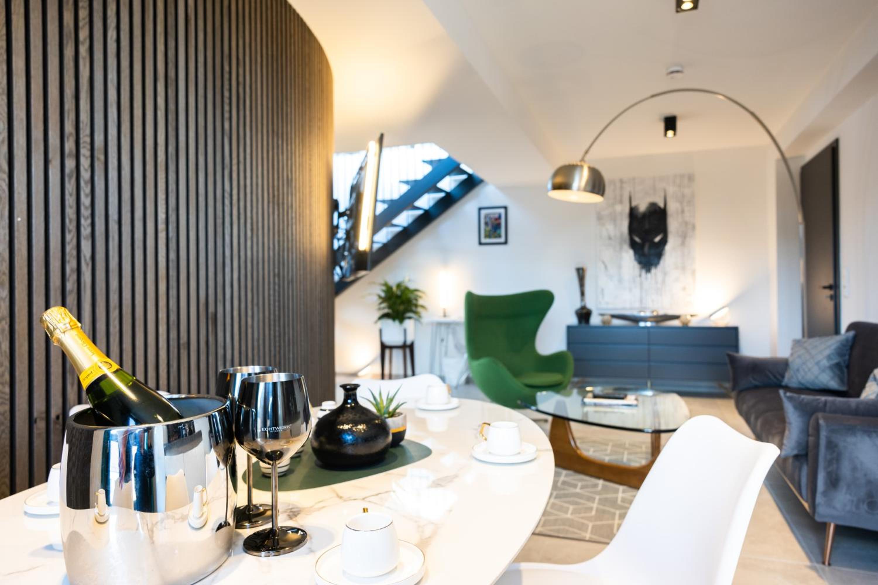 Penthouse with Roof Top photo 2