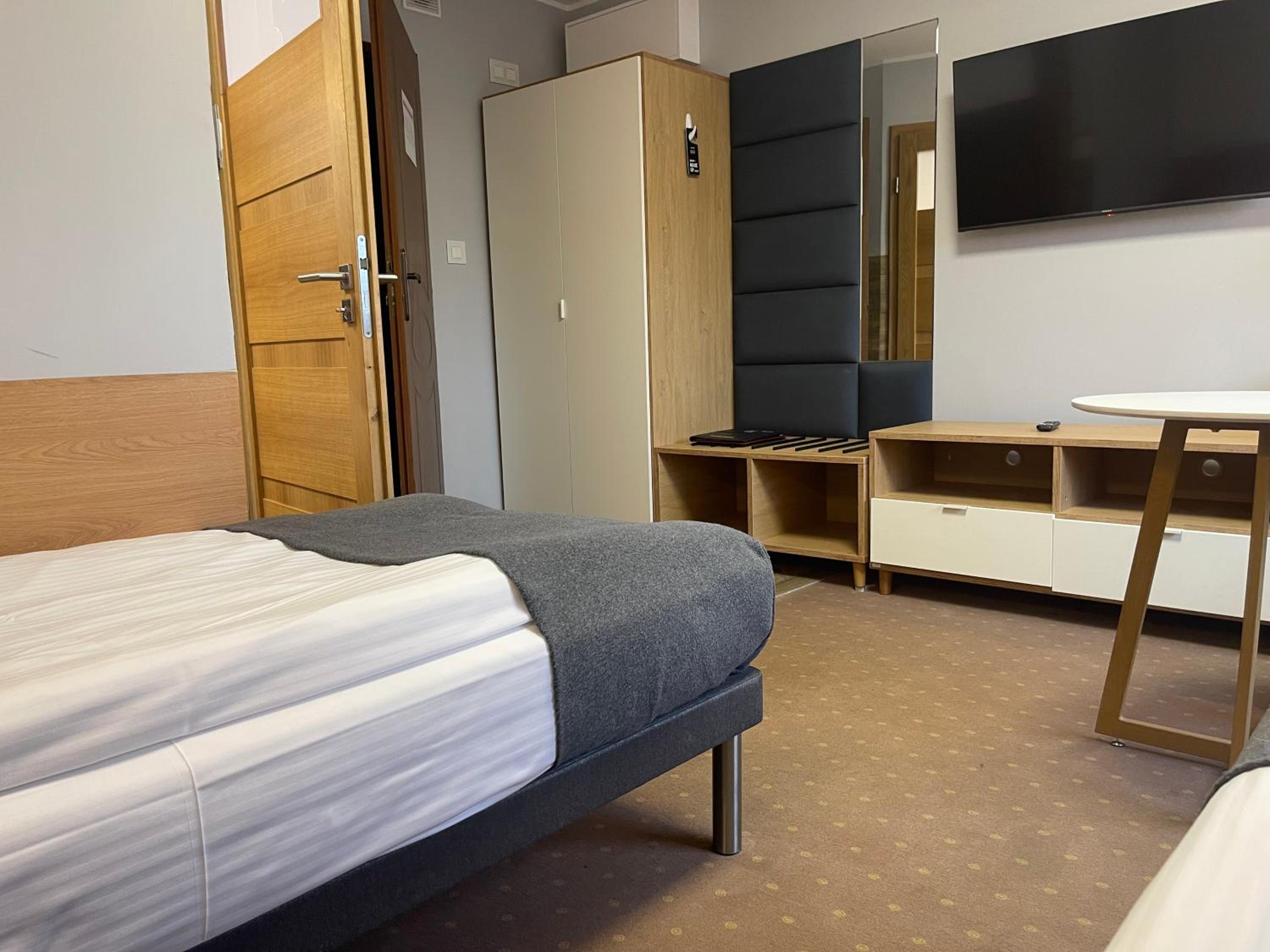 Single Room photo 2