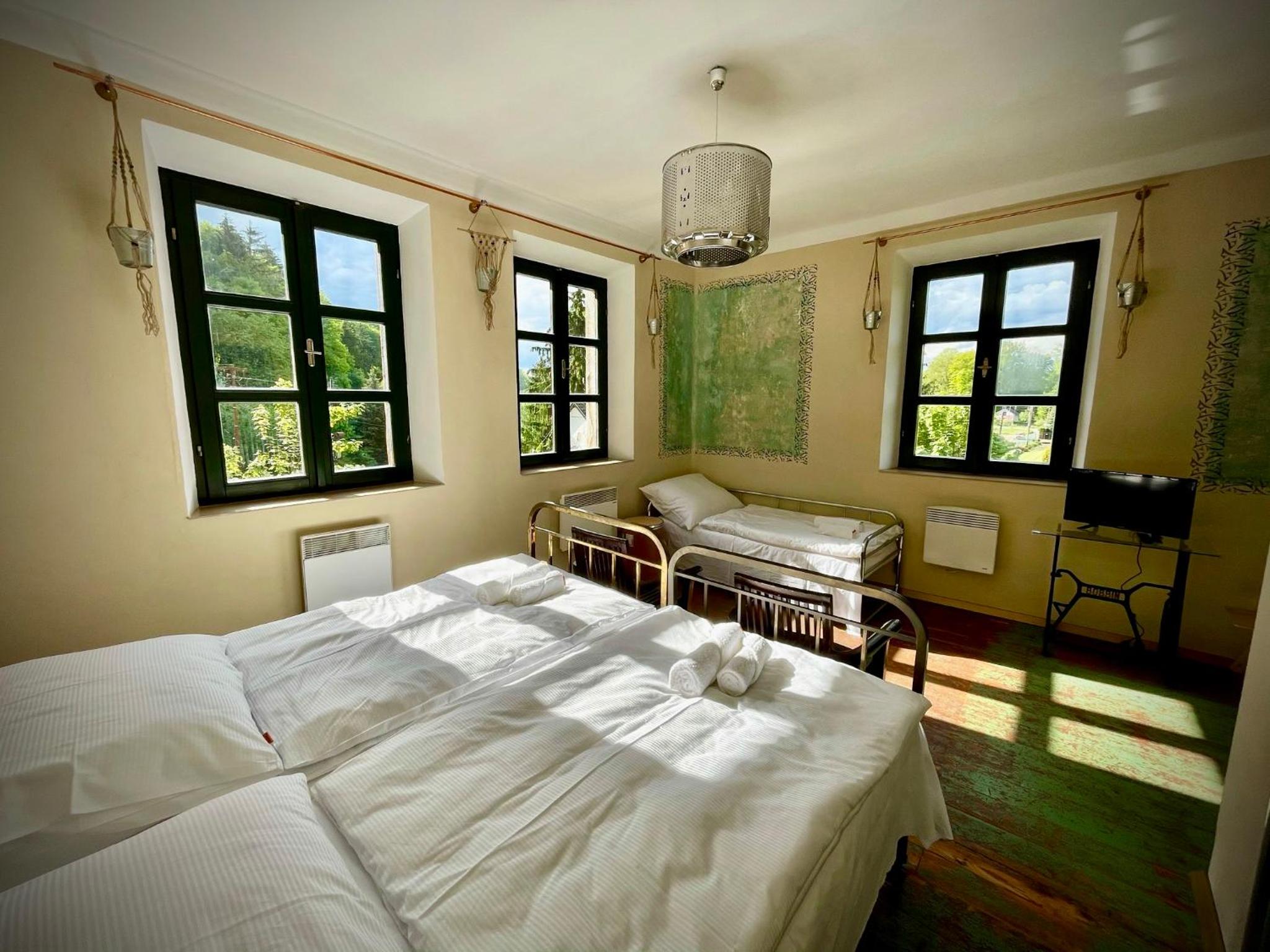 Triple Room with Bathroom photo 1