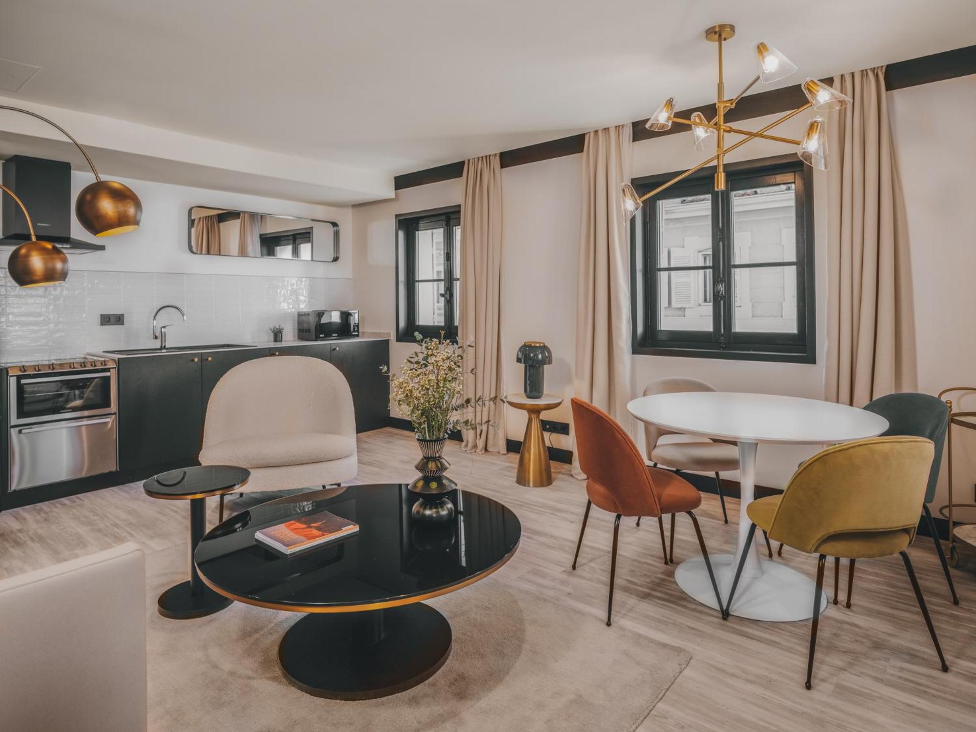 One-Bedroom Apartment - Photo 17