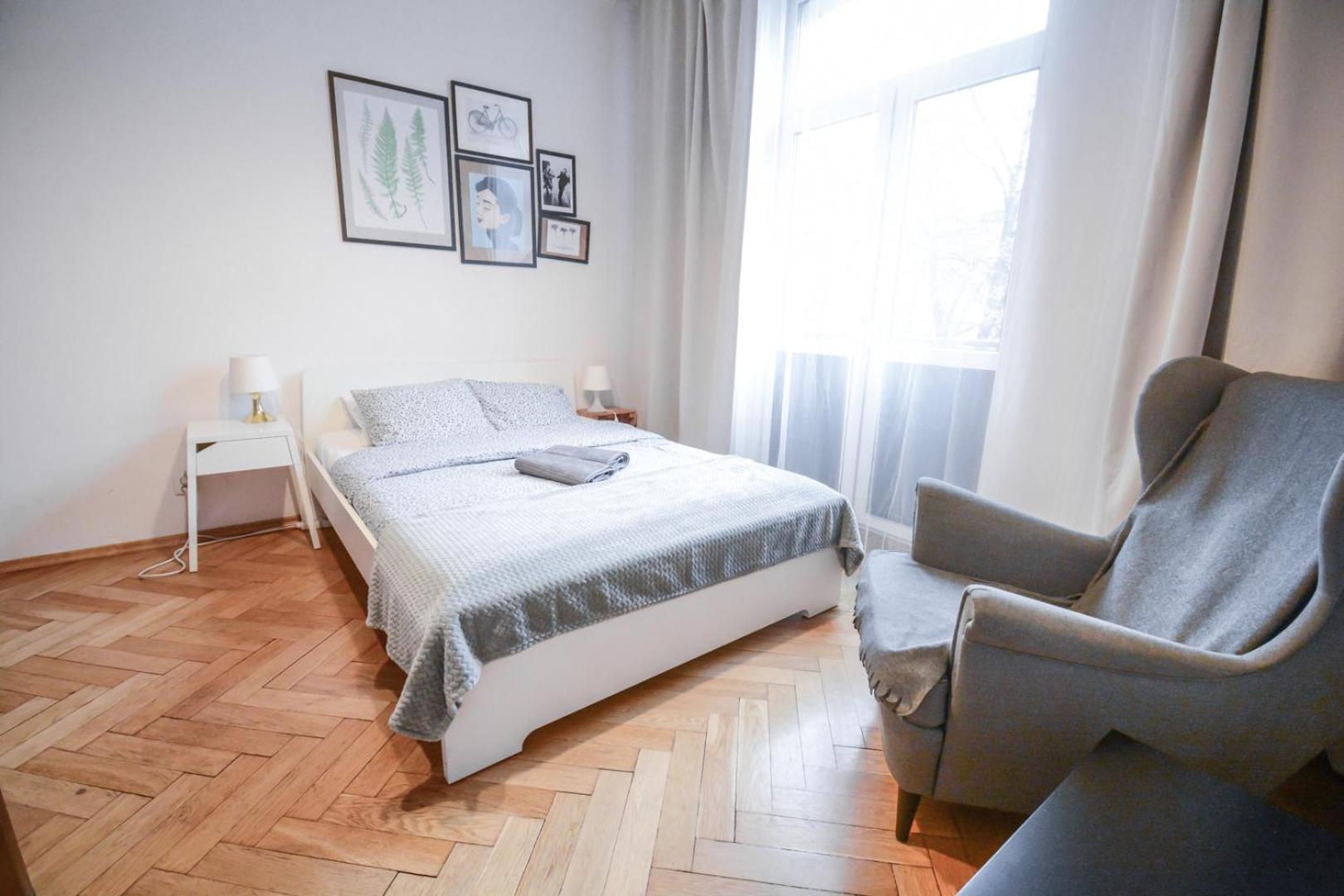Apartment photo 2