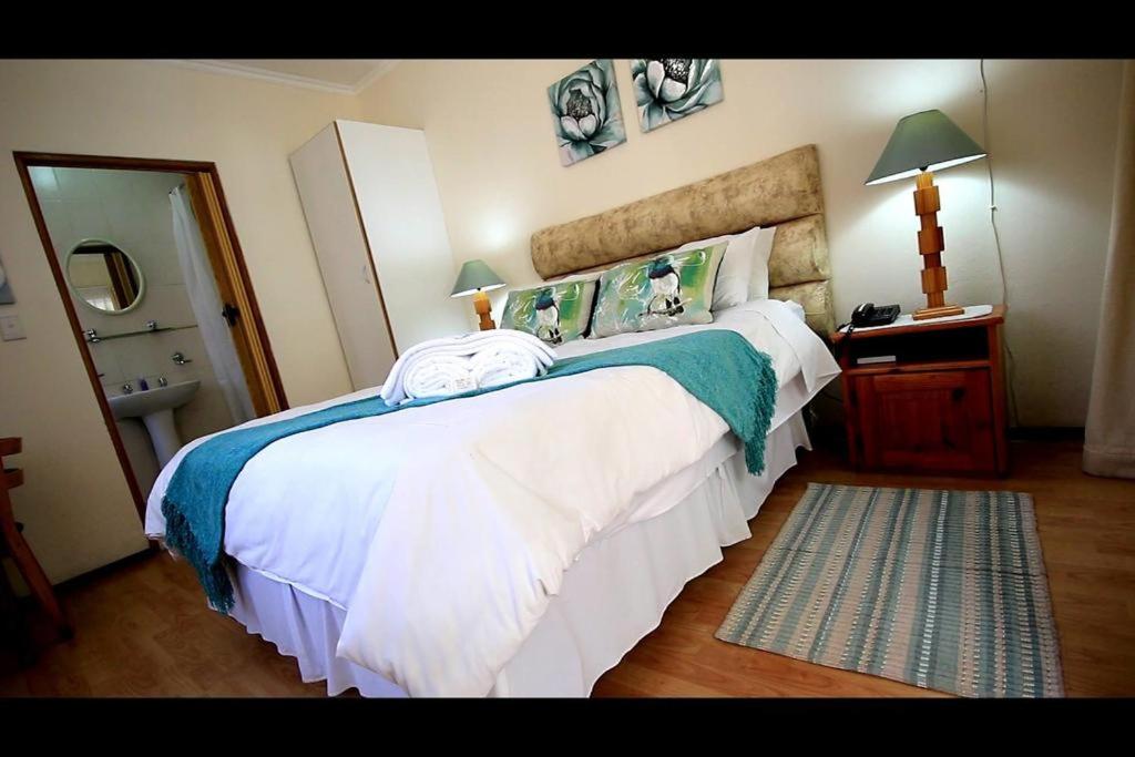 Double or Twin Room photo 1