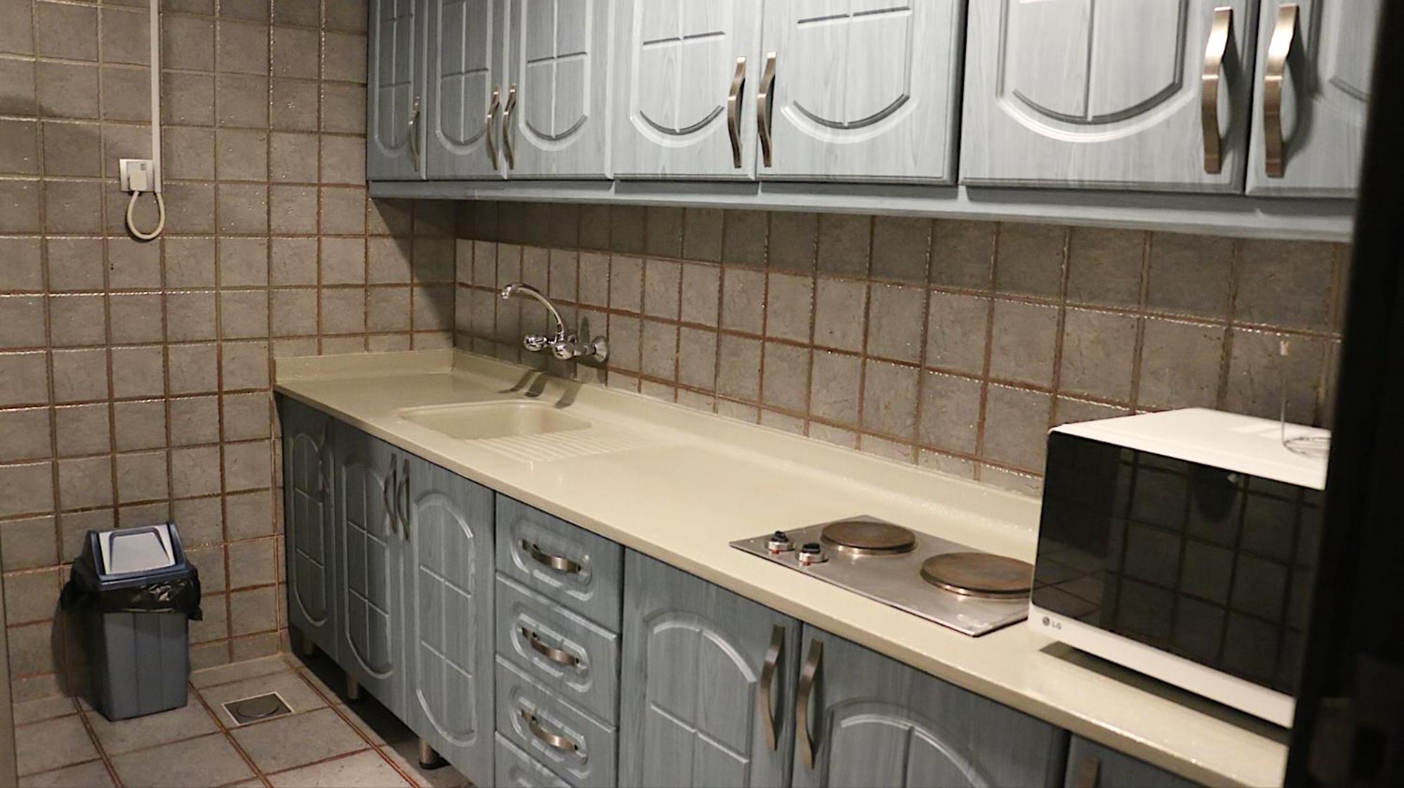 Two-Bedroom Apartment - Photo 9