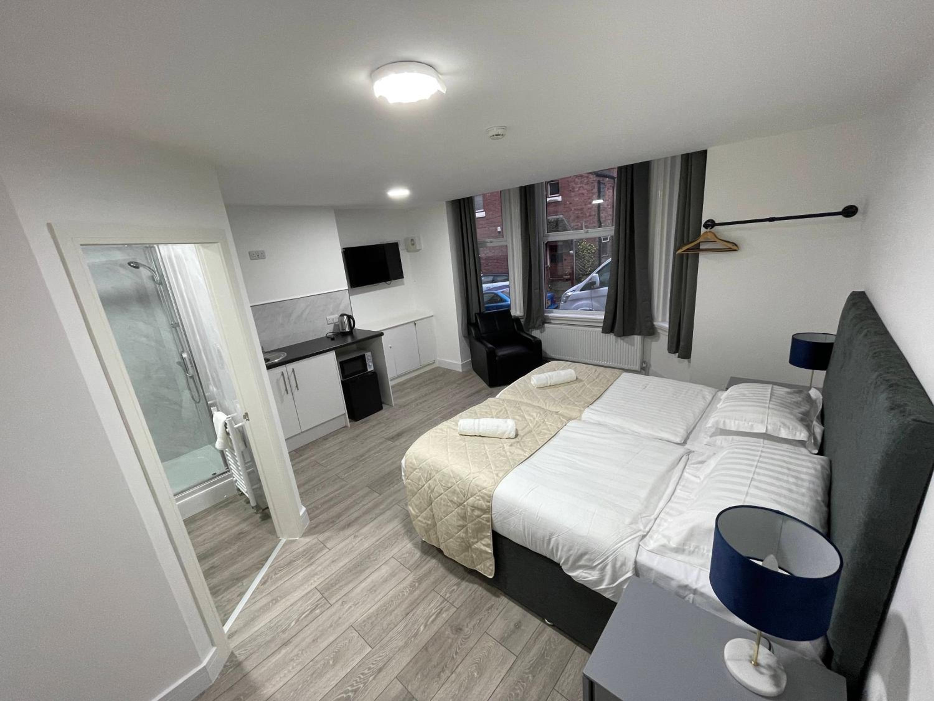 Twin Room - Photo 2