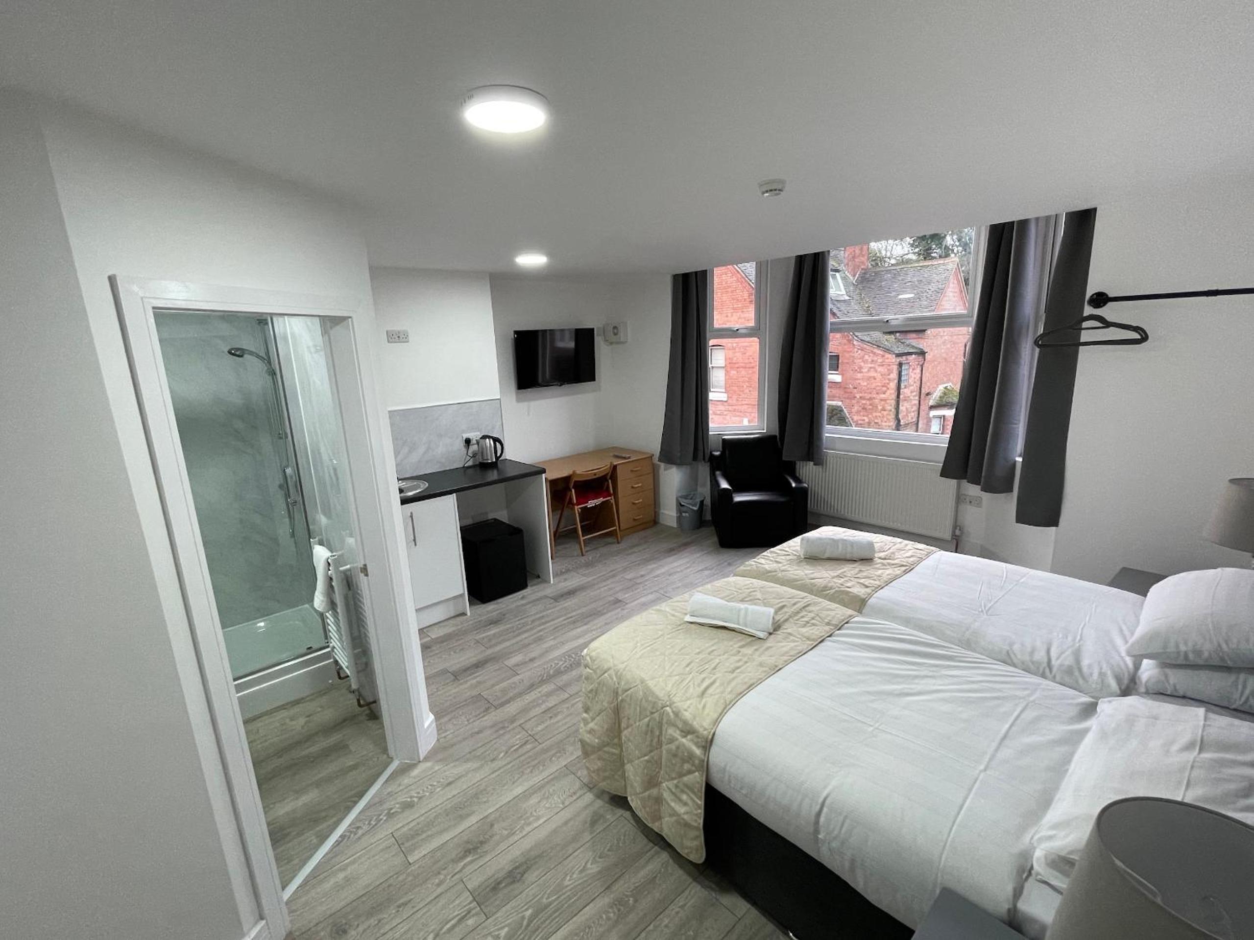 Twin Room - Photo 6