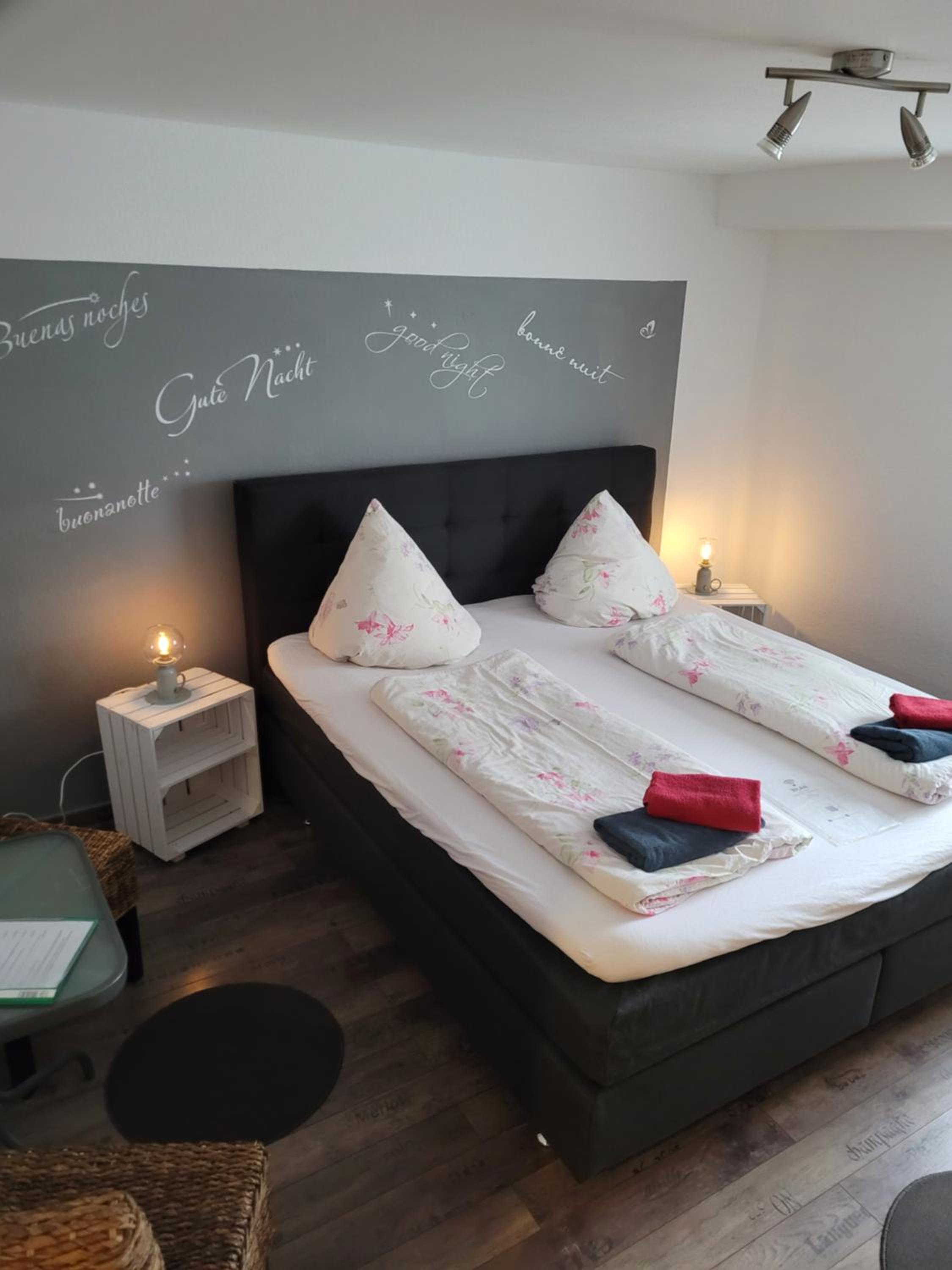 Double Room - Photo 12