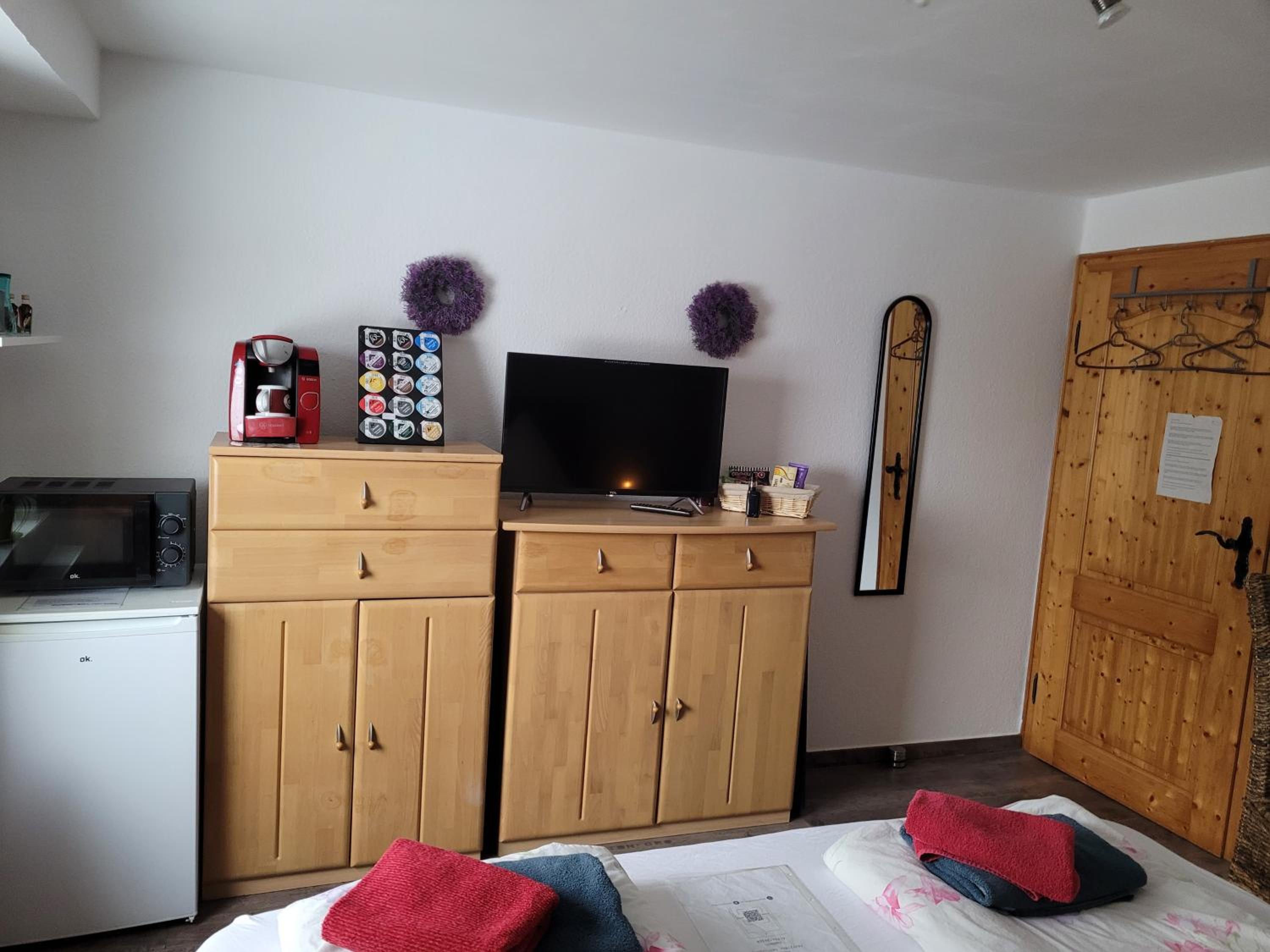Double Room - Photo 15